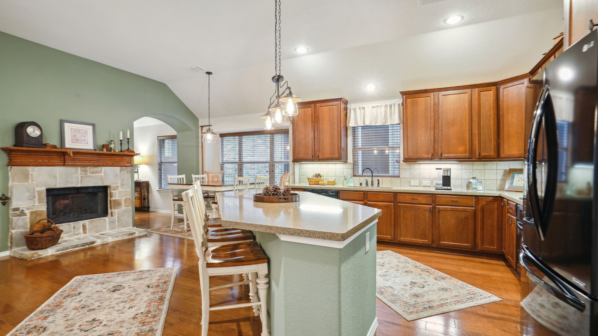 5512 Old Orchard Drive