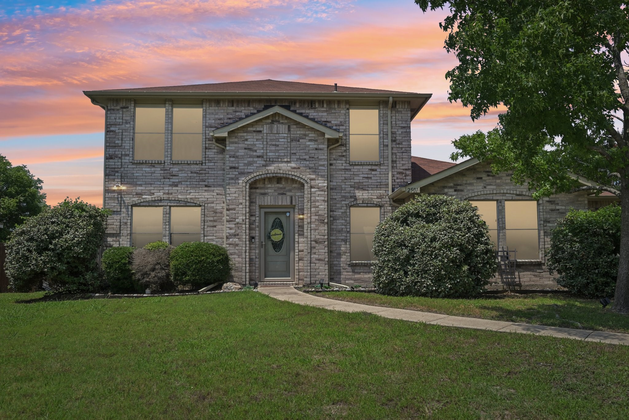 2501 Eastwood Drive