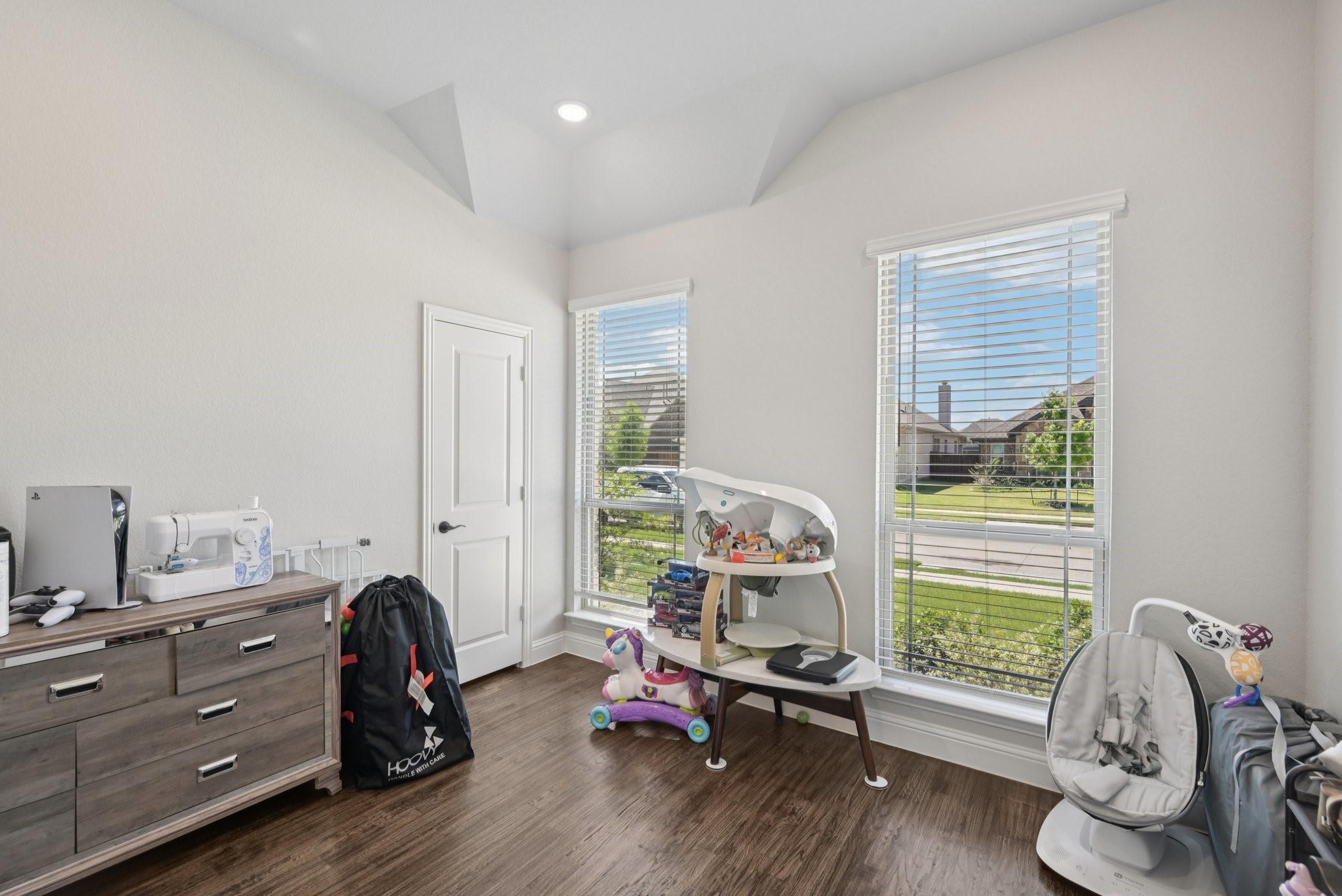 3116 Golden Sunset Court