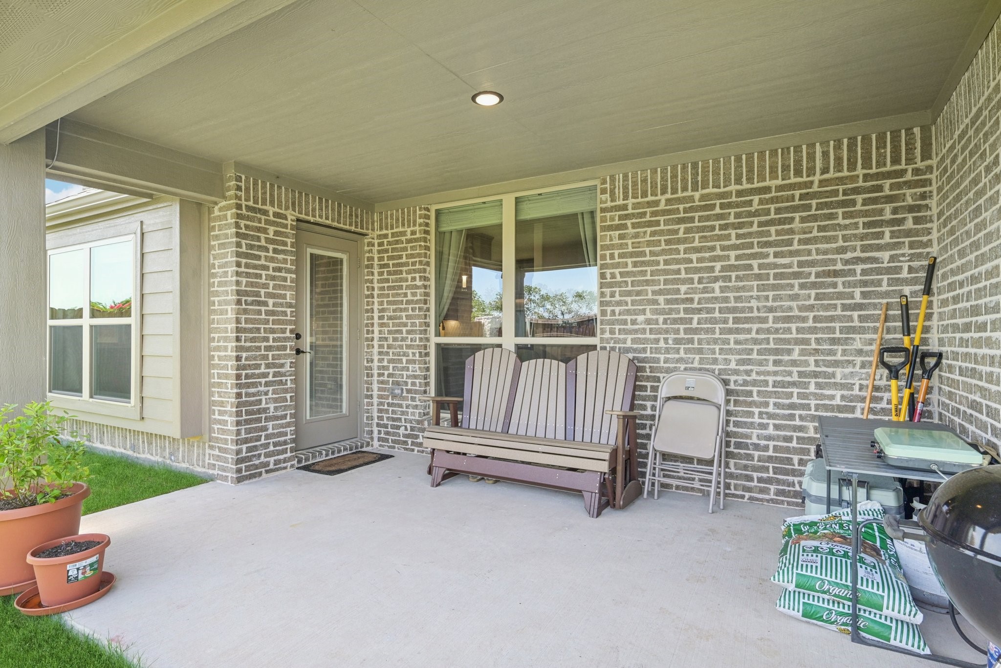 3116 Golden Sunset Court