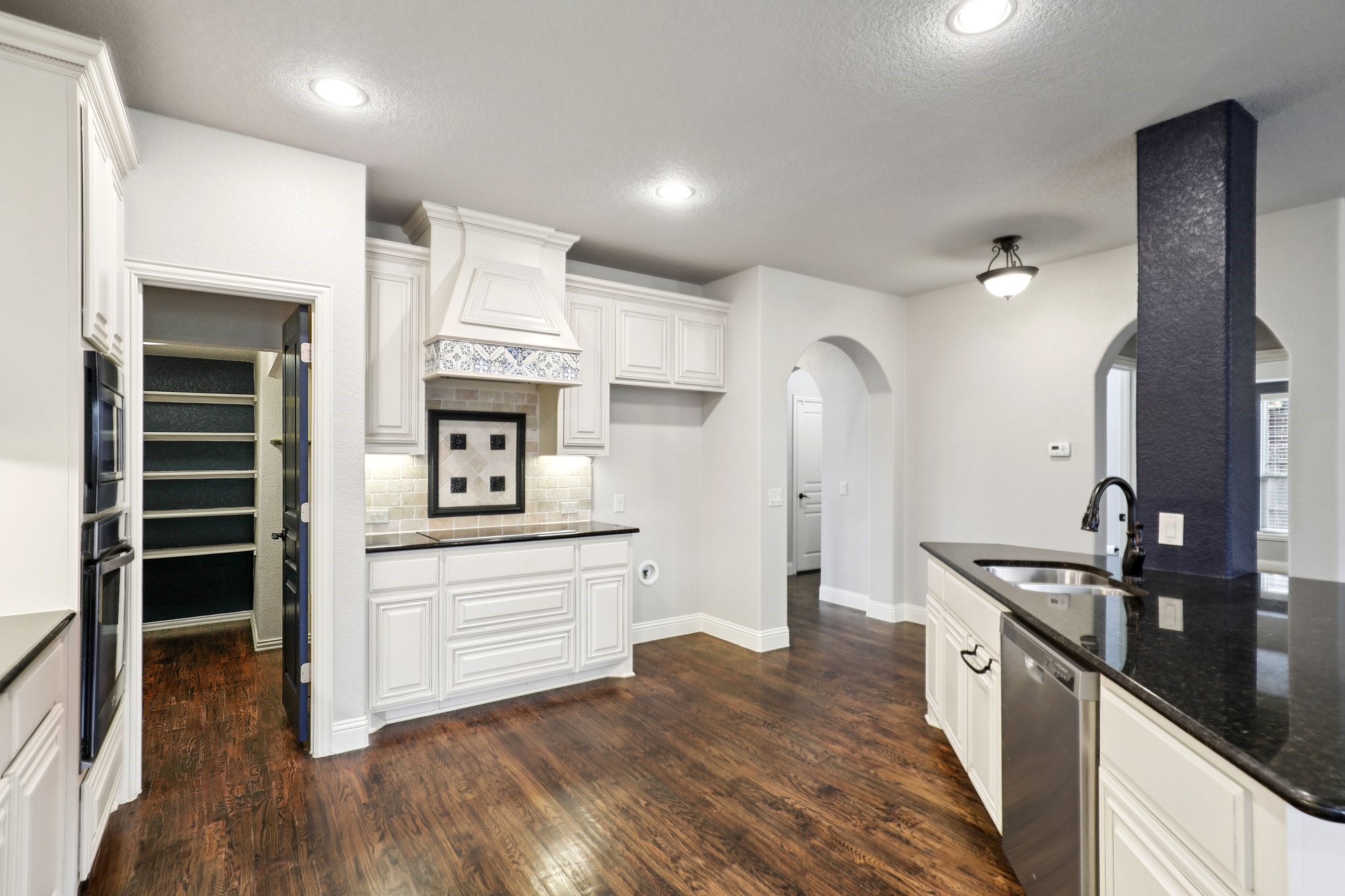 640 Tierra Vista Way