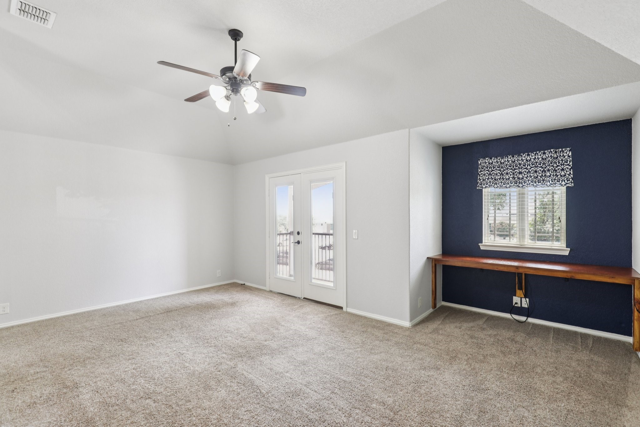 640 Tierra Vista Way