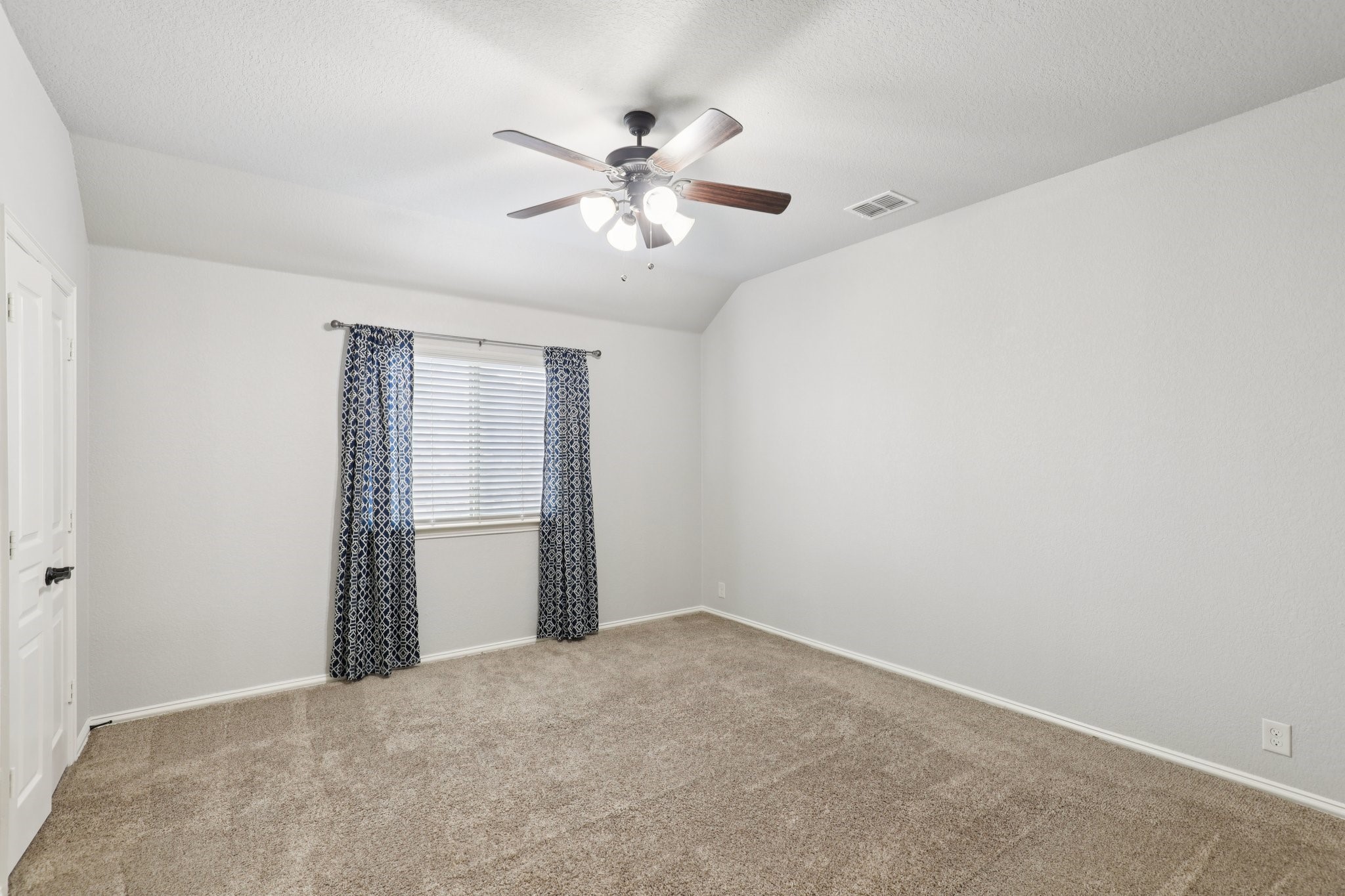 640 Tierra Vista Way