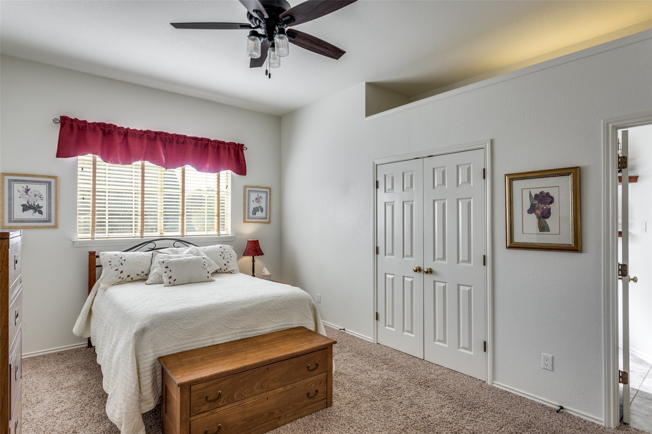 6035 Oak Hollow Drive