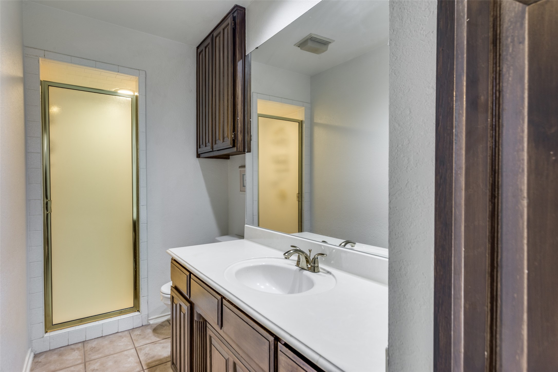 6035 Oak Hollow Drive