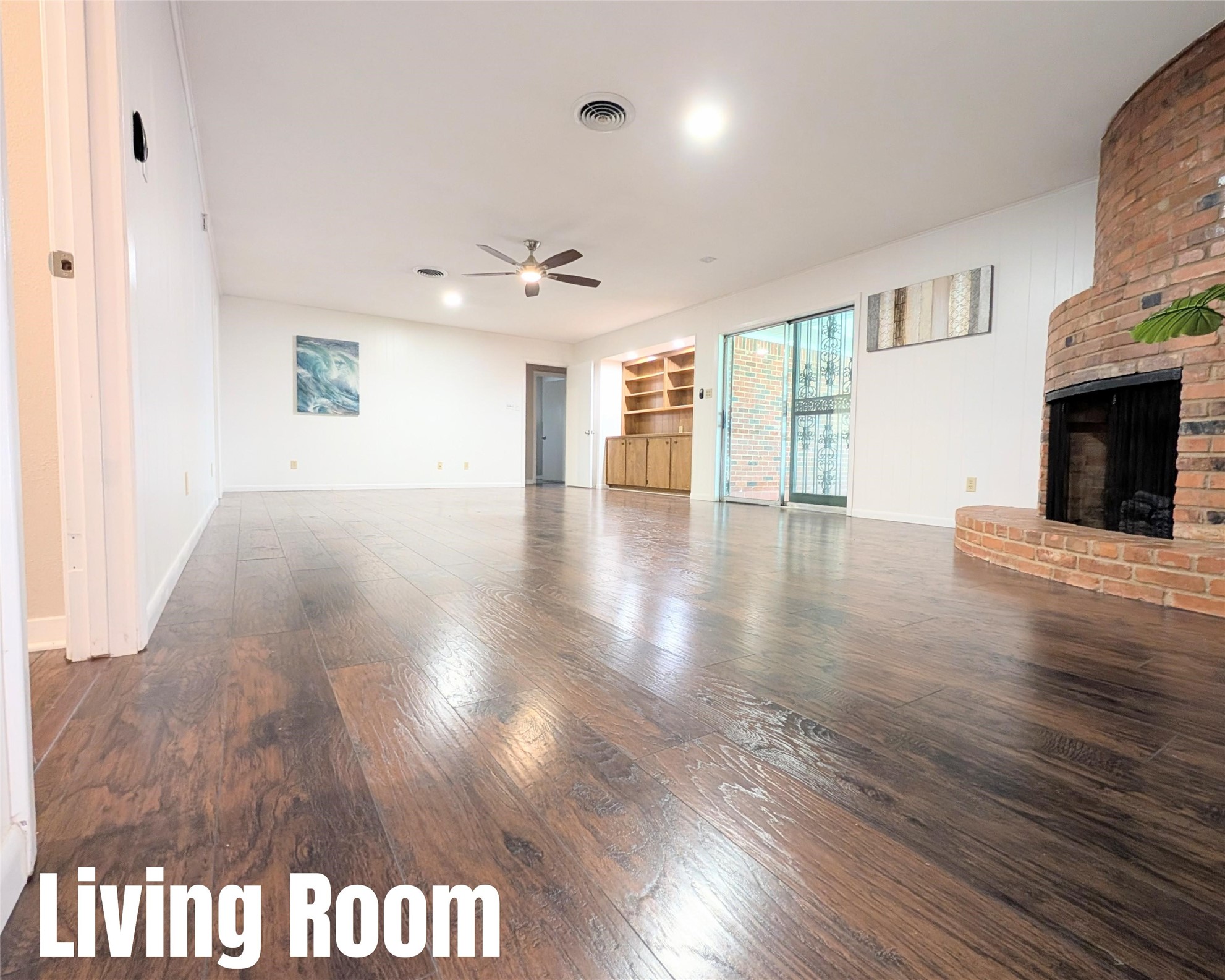 2410 Royal Acres Drive