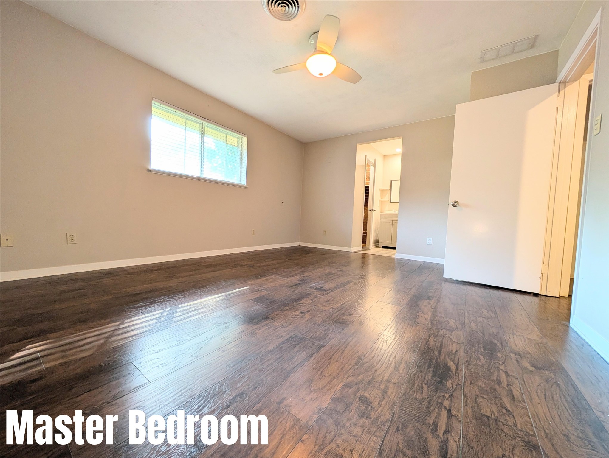 2410 Royal Acres Drive