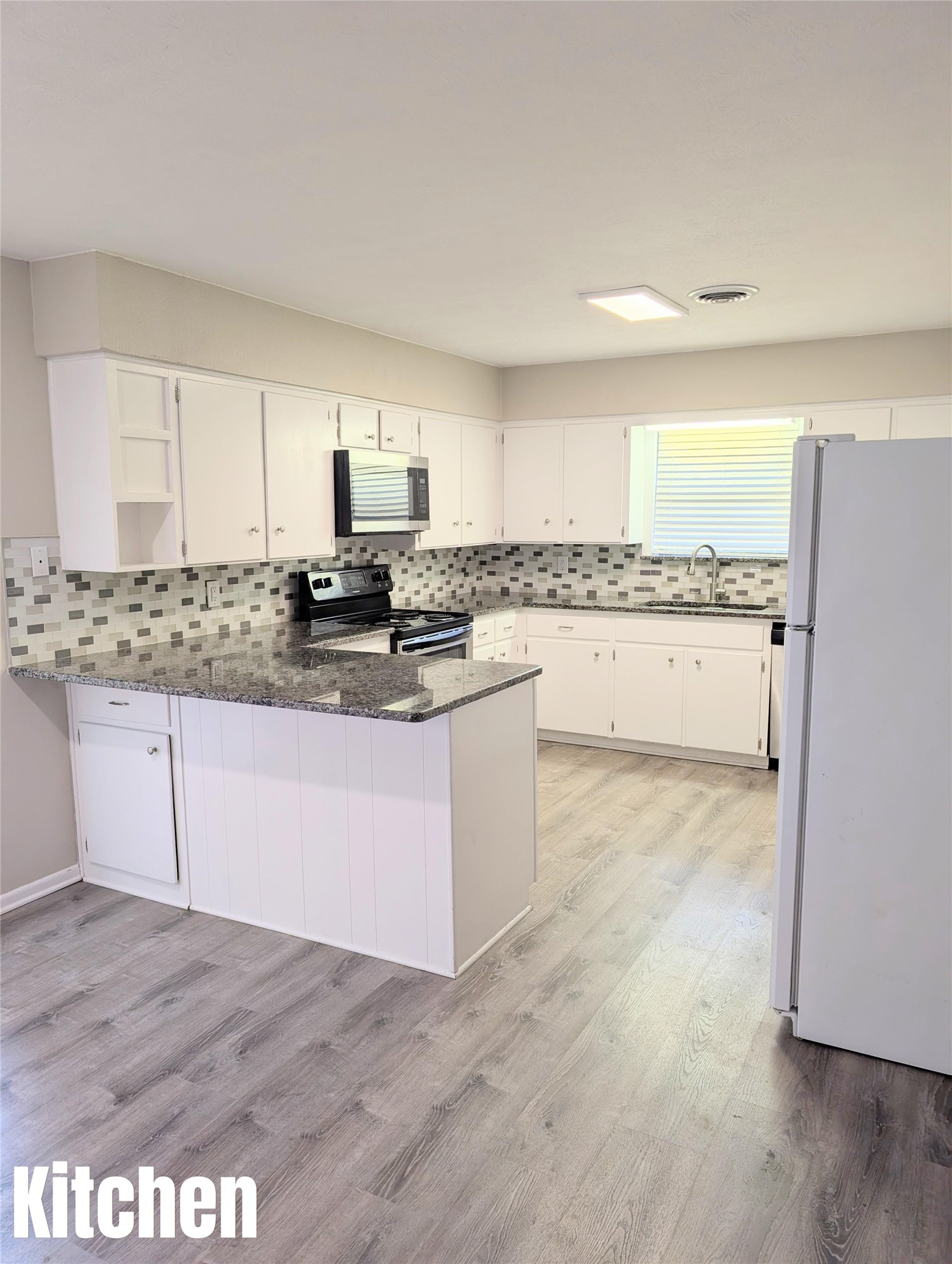 2410 Royal Acres Drive