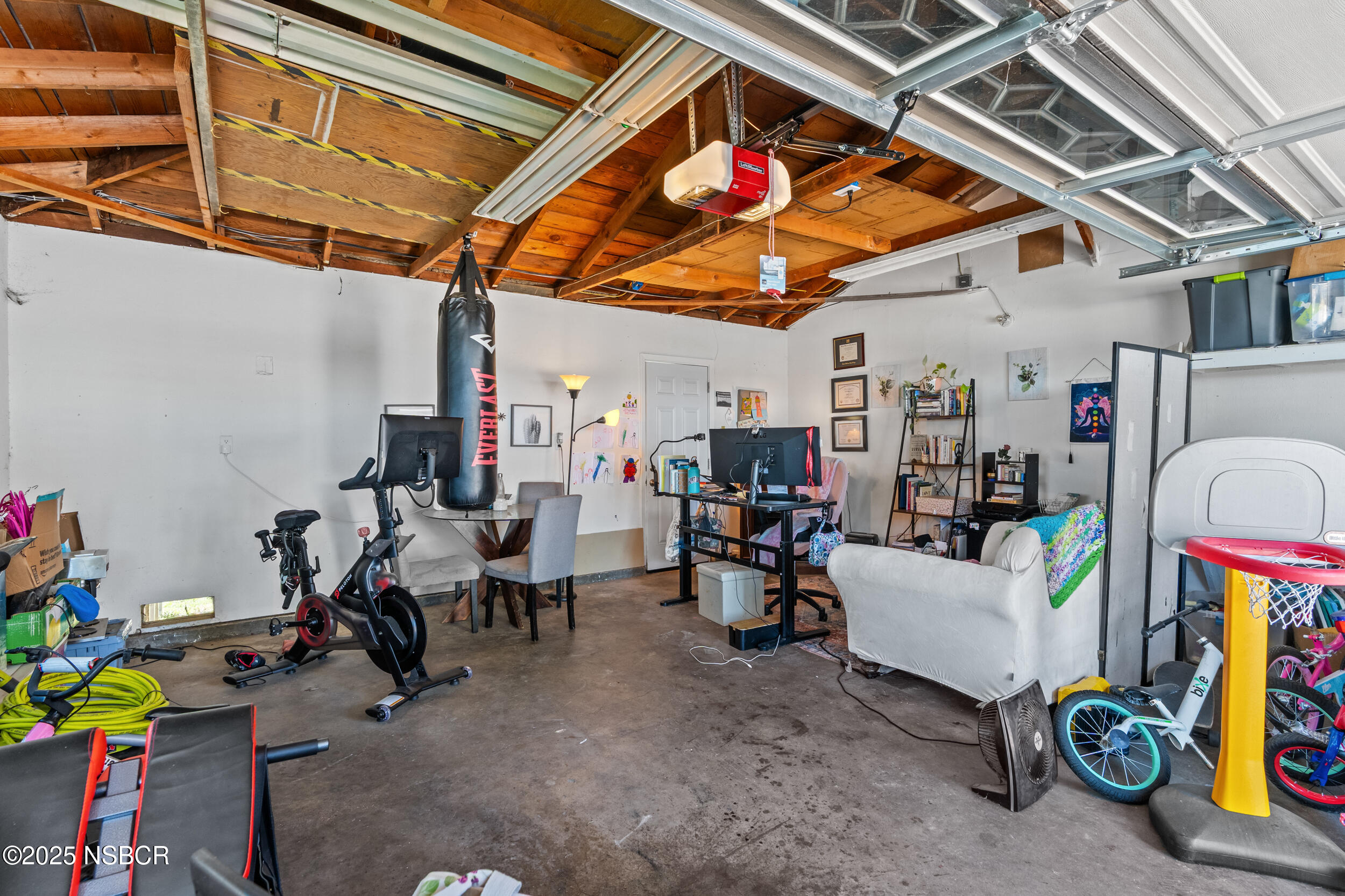 3095 Montano Drive