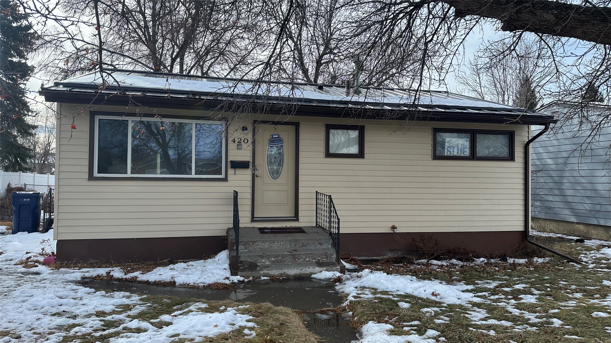 420 24th Avenue NE