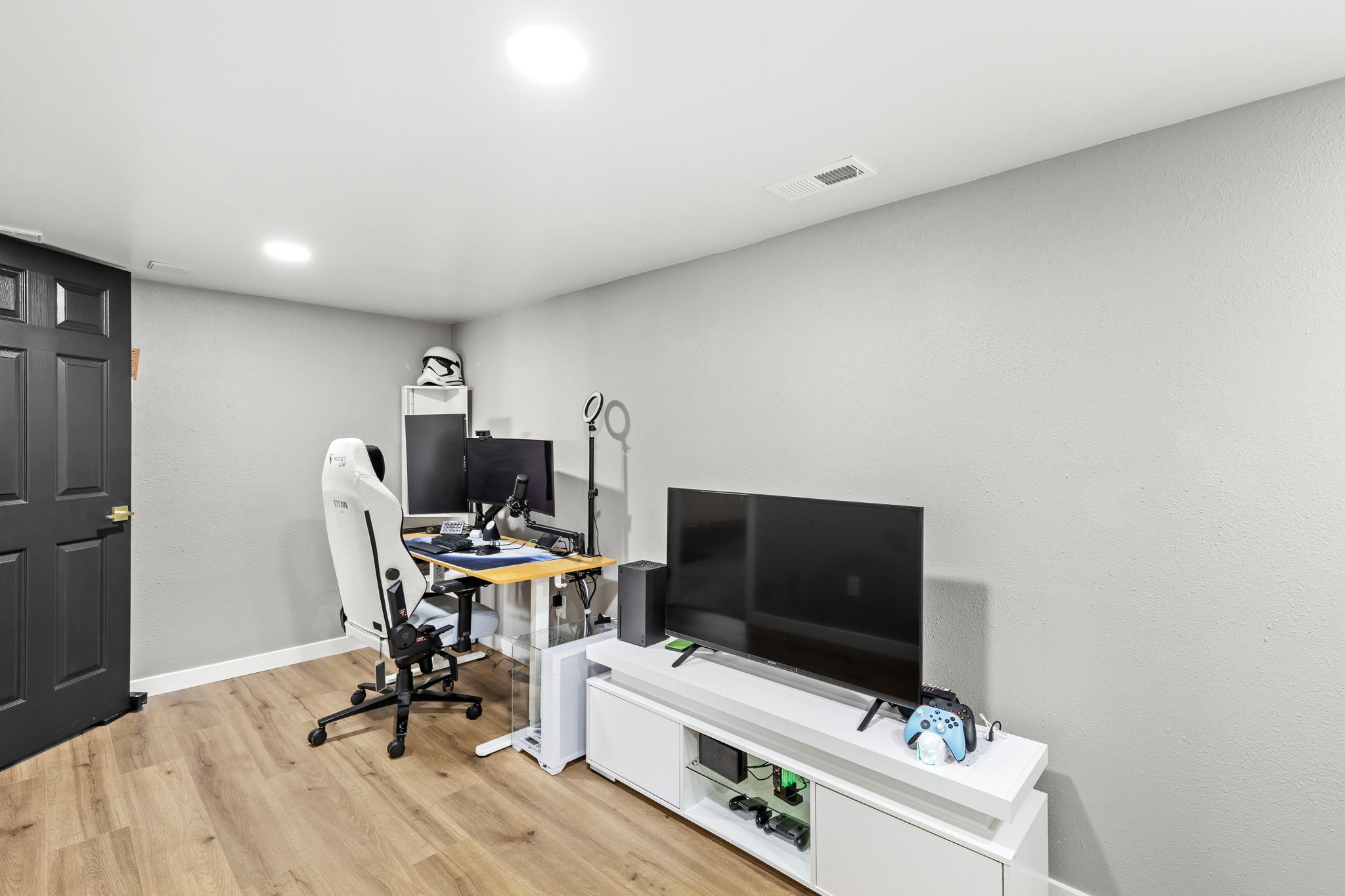 2731 Huckleberry Drive