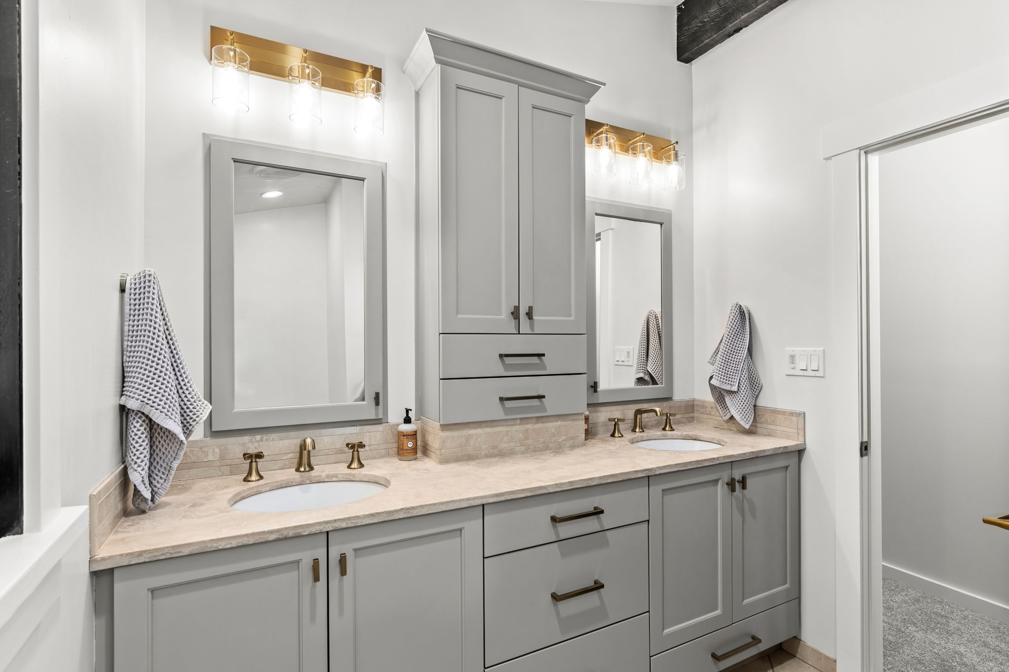 2731 Huckleberry Drive