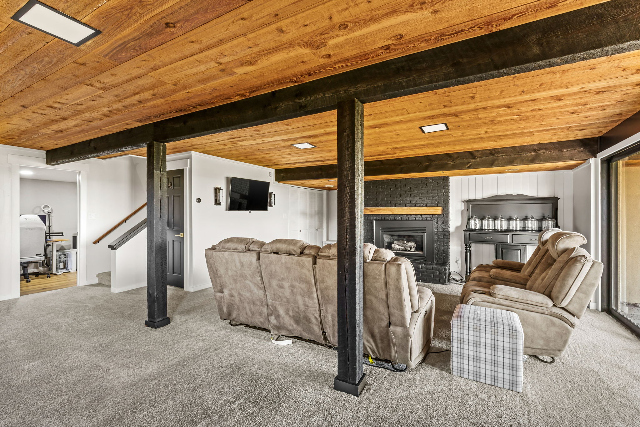 2731 Huckleberry Drive