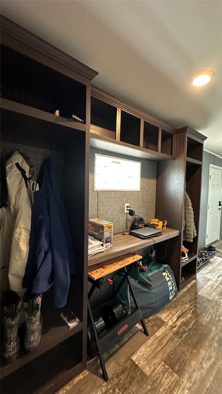 3805 7th Street NE 61