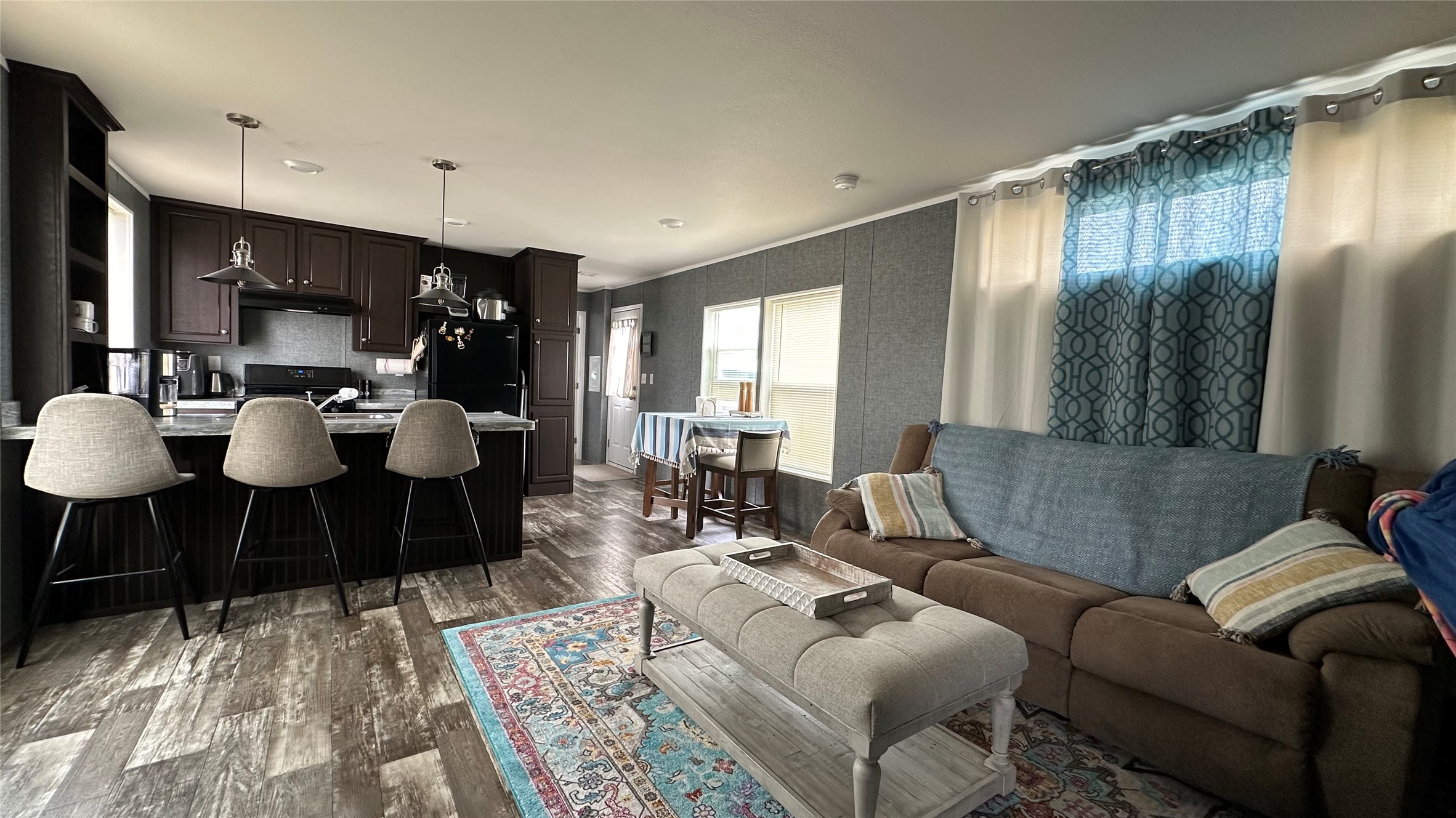 3805 7th Street NE 61