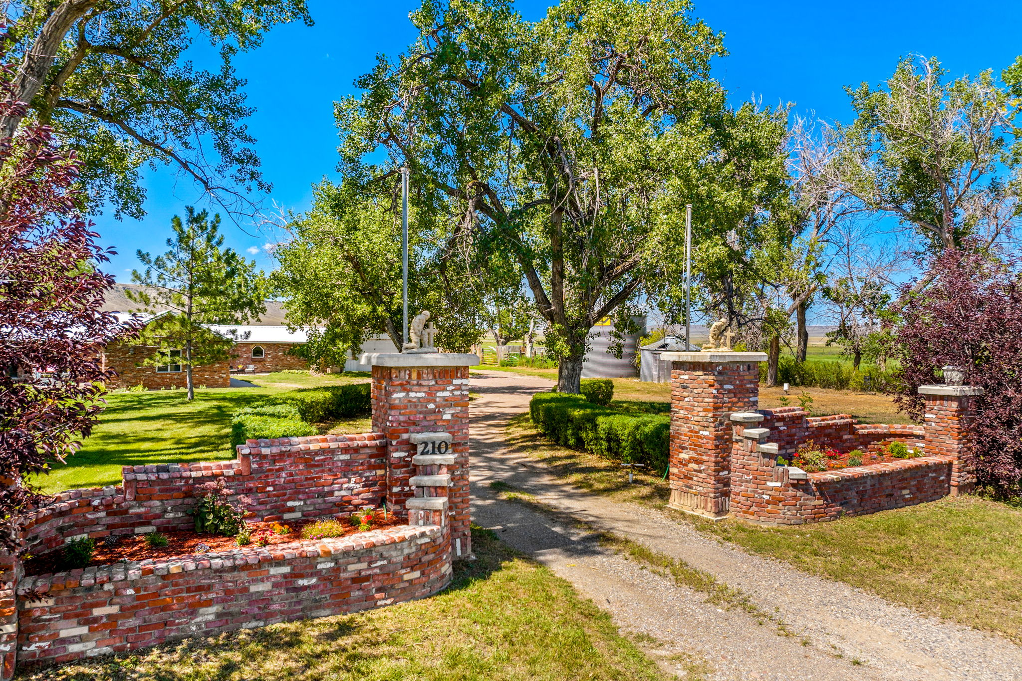 210 Simms Fairfield Road