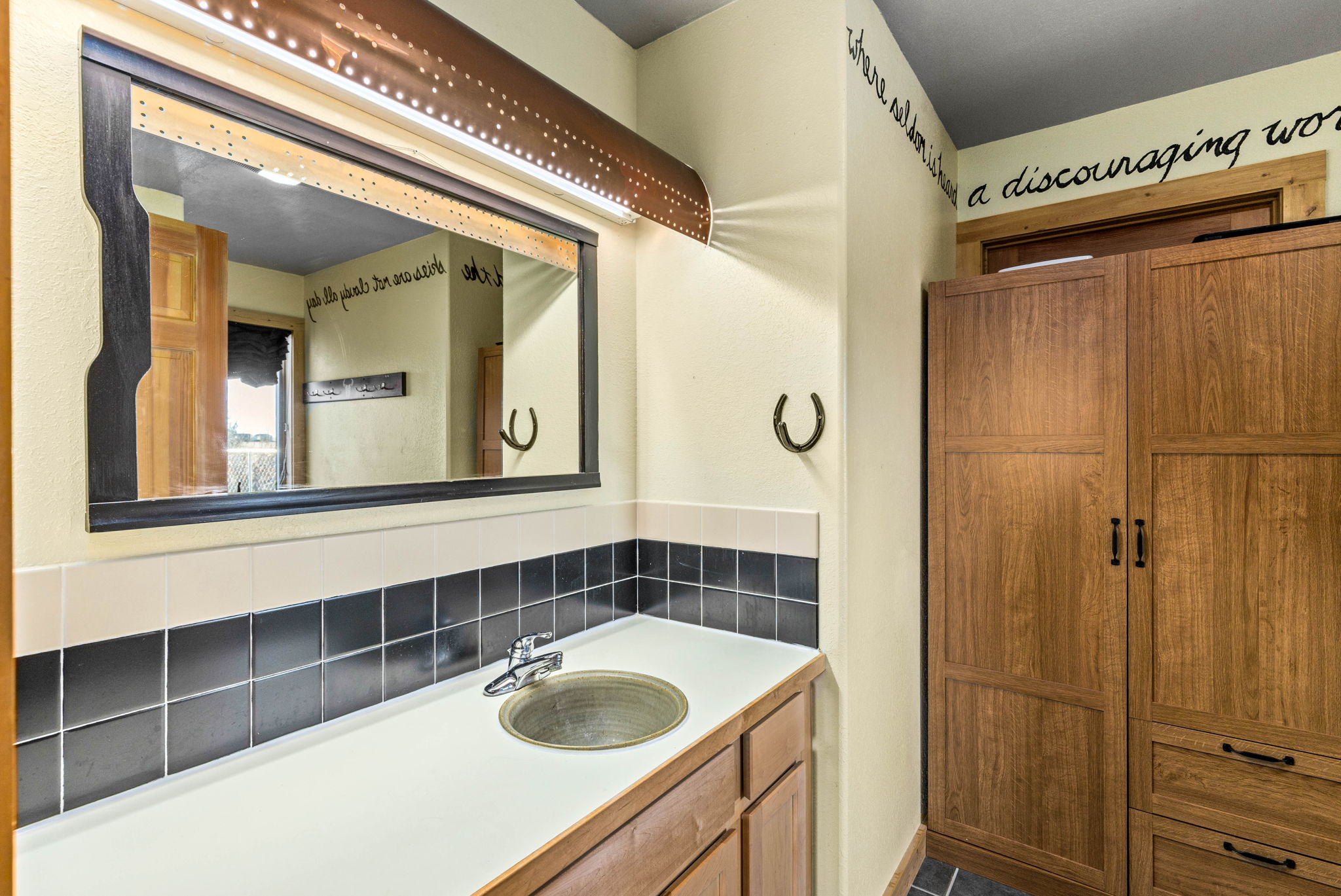 9 Mountain View Drive