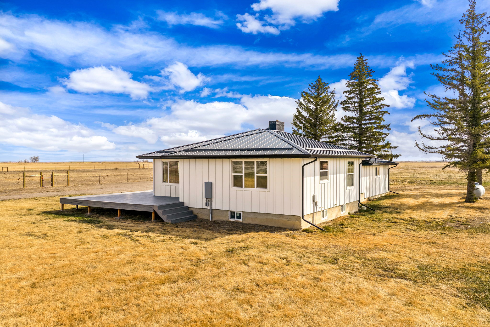 241 8th Lane NE