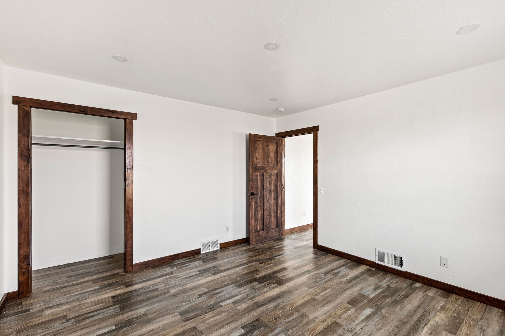 241 8th Lane NE