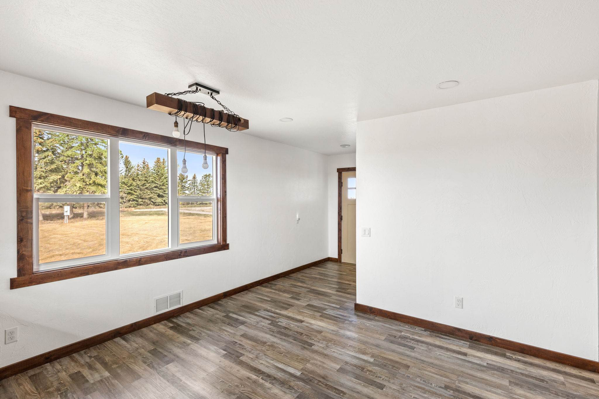 241 8th Lane NE