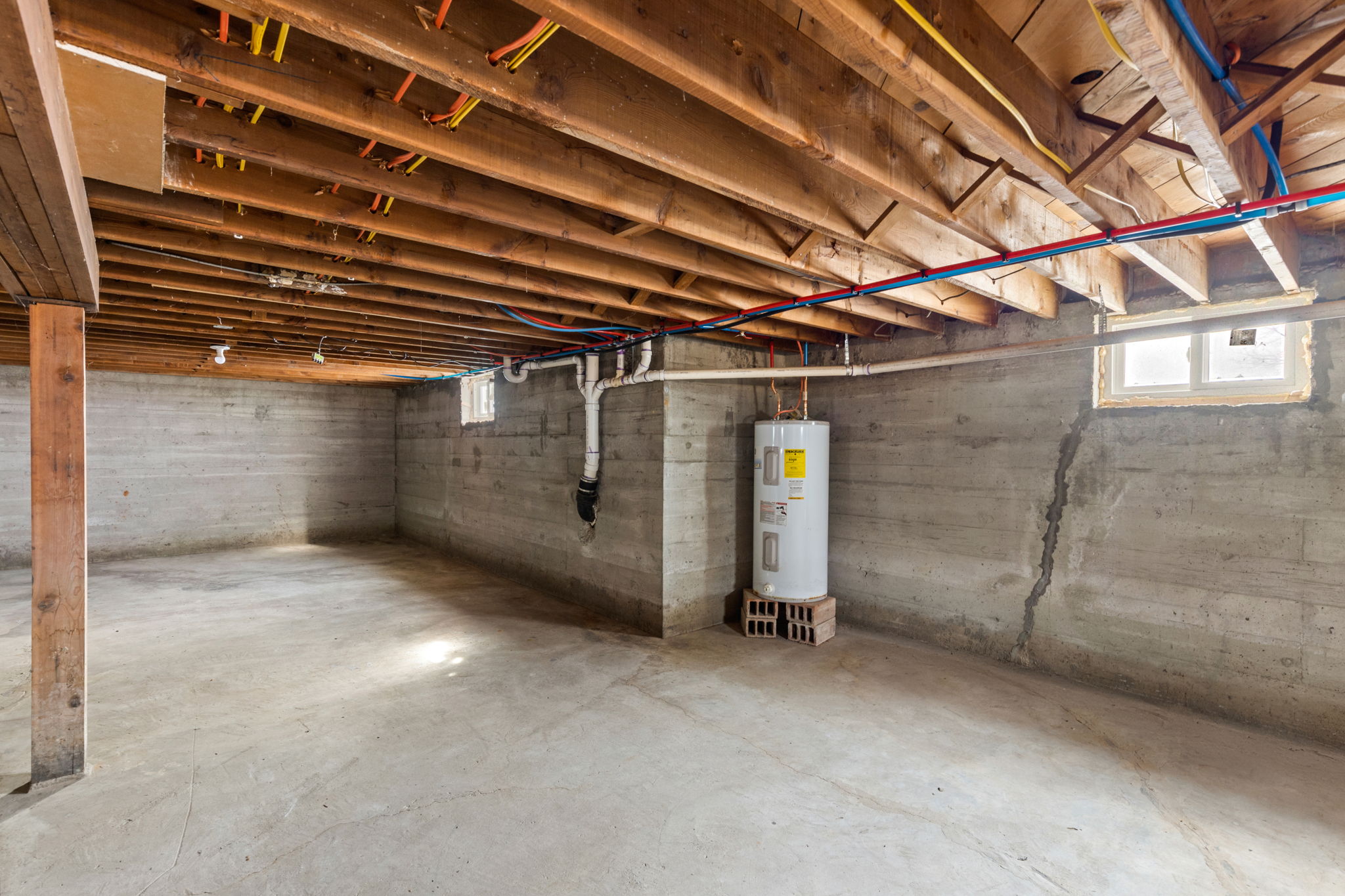241 8th Lane NE