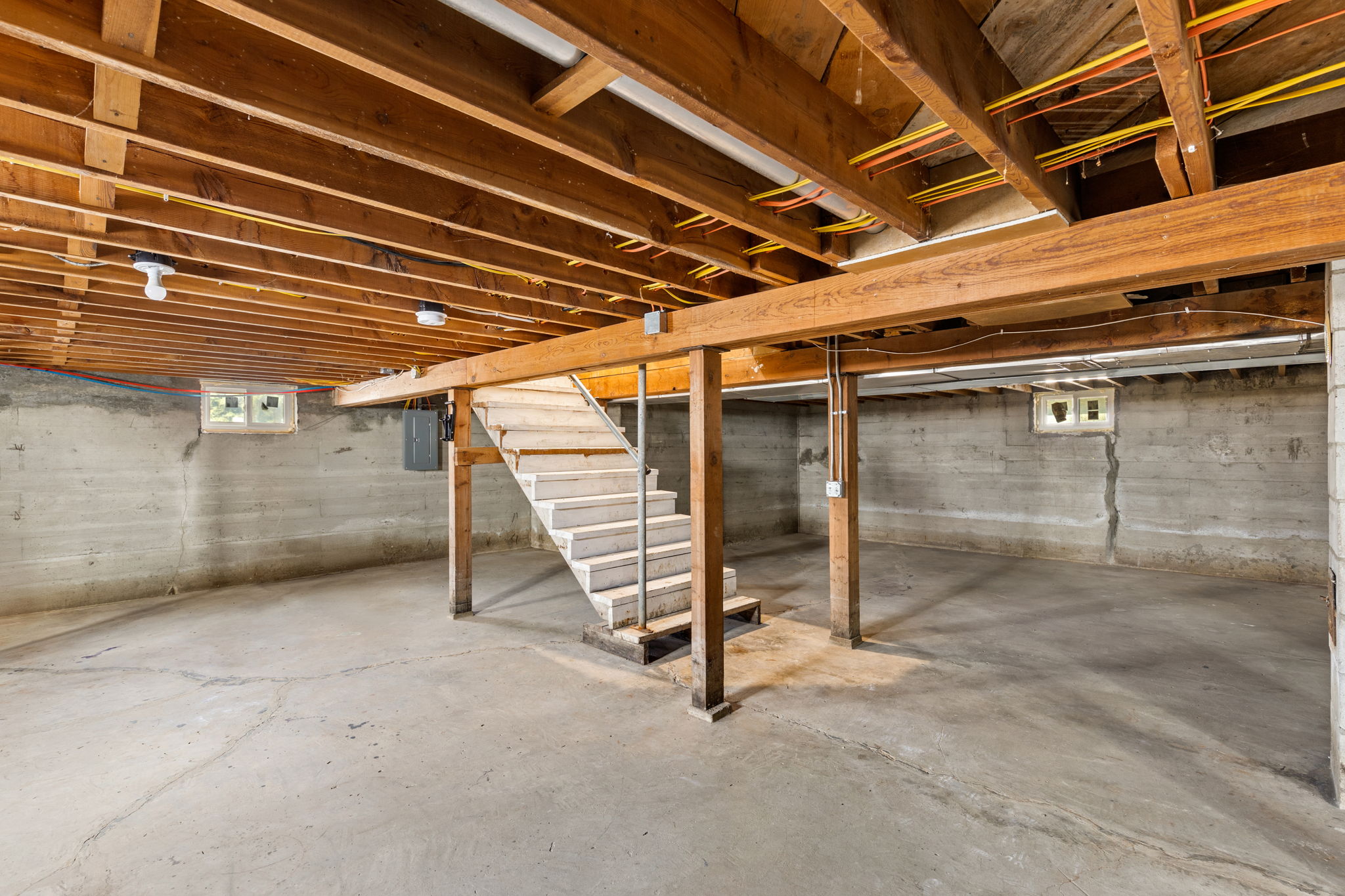 241 8th Lane NE