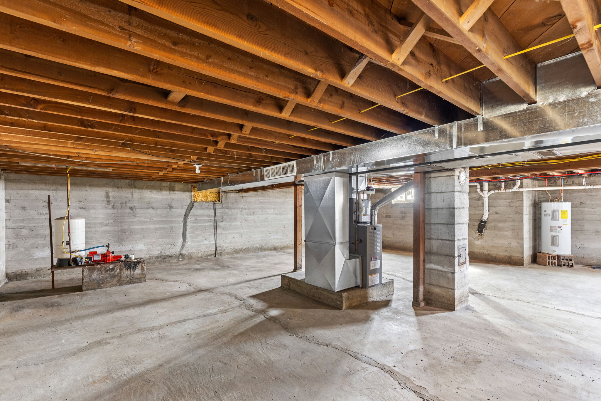 241 8th Lane NE