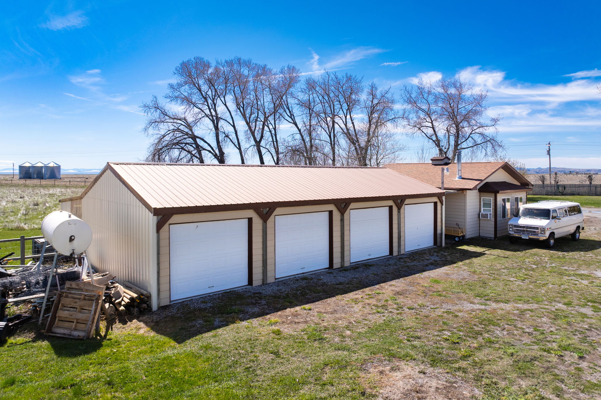 439 1st Road S