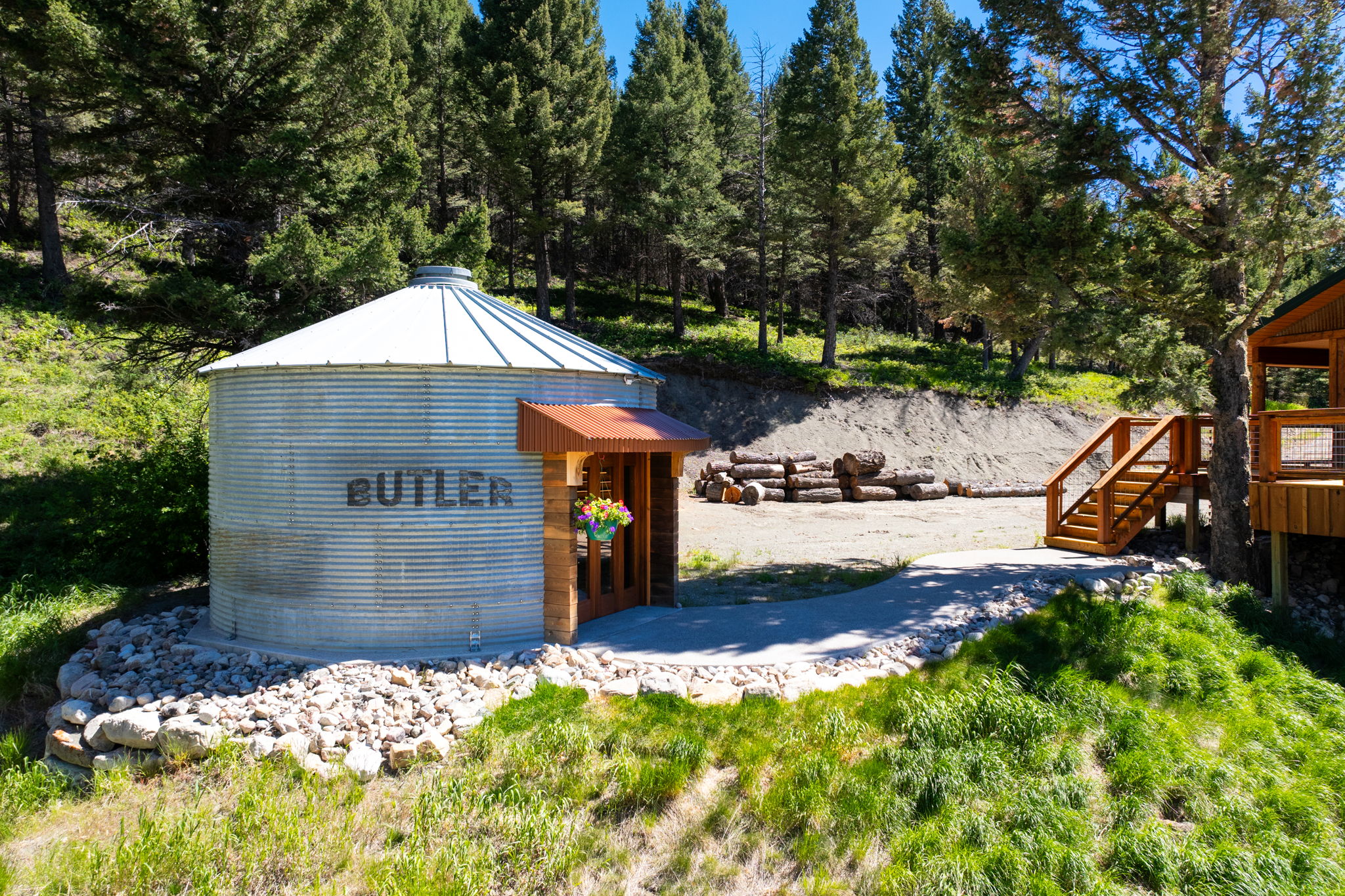 4509 Dearborn Canyon Road