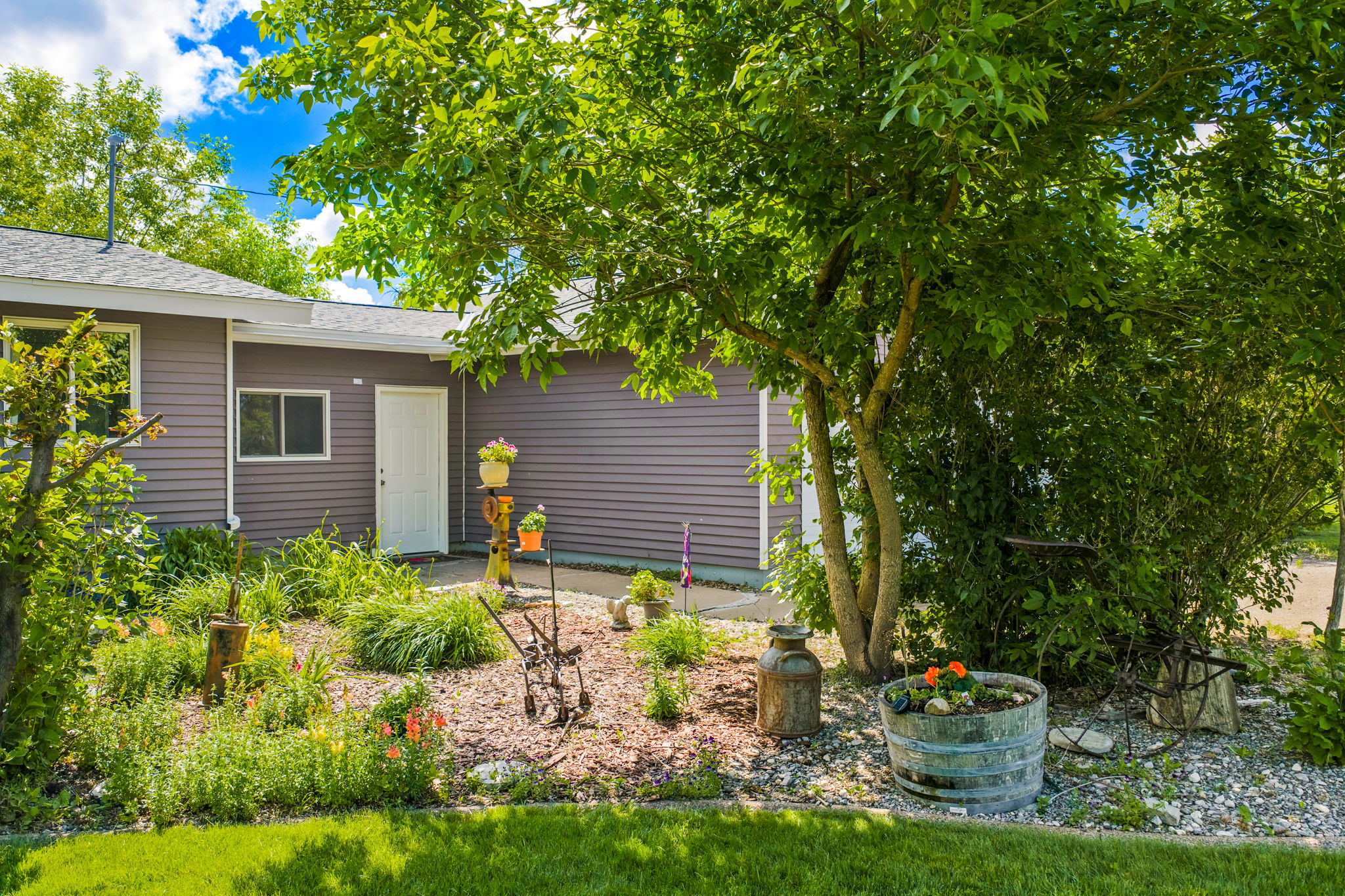 361 5th Lane NE