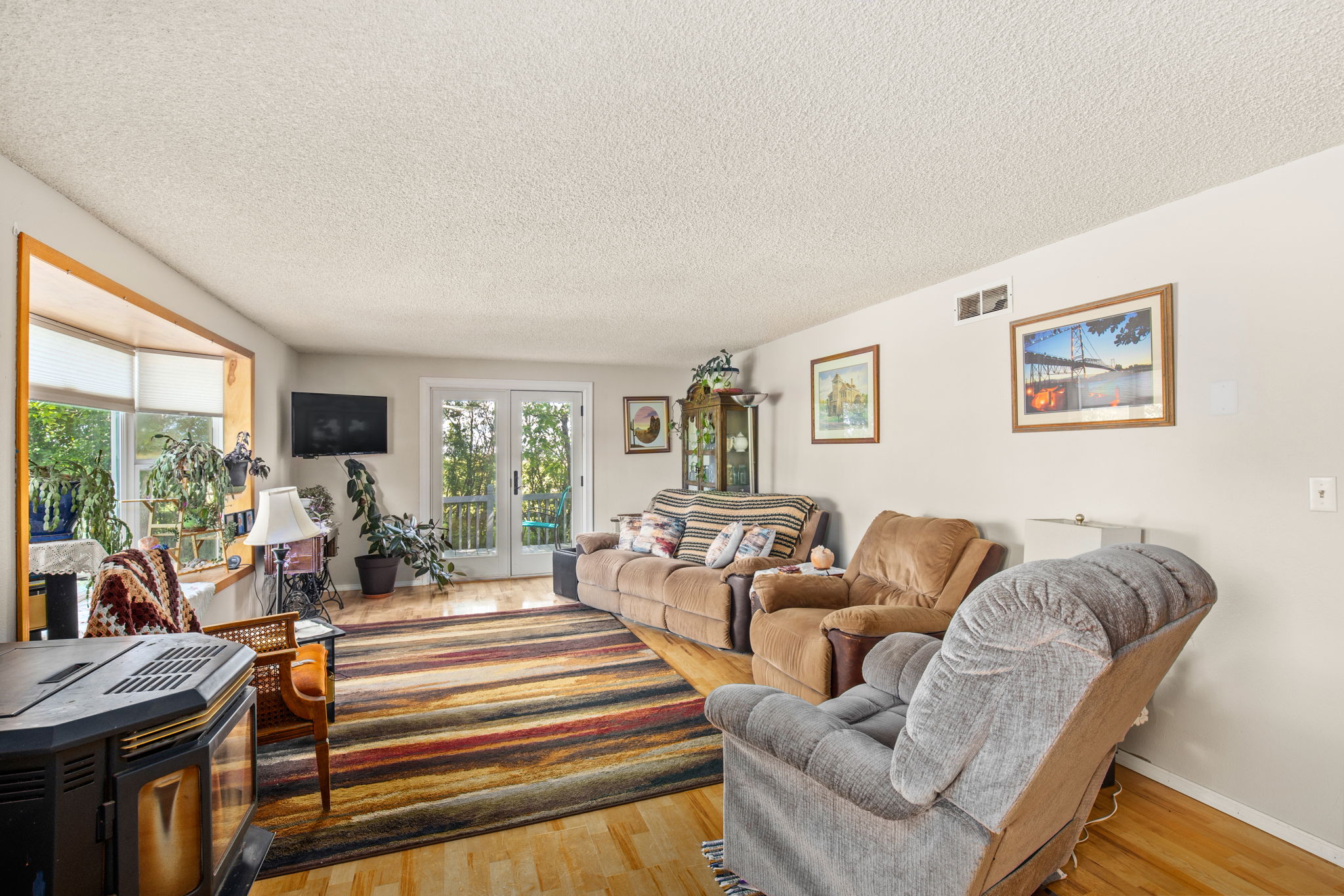 361 5th Lane NE