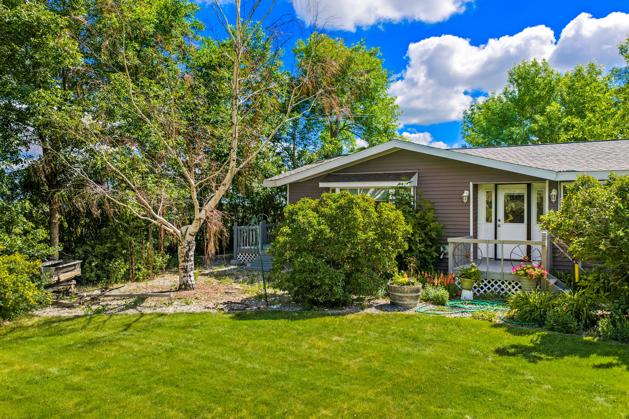 361 5th Lane NE
