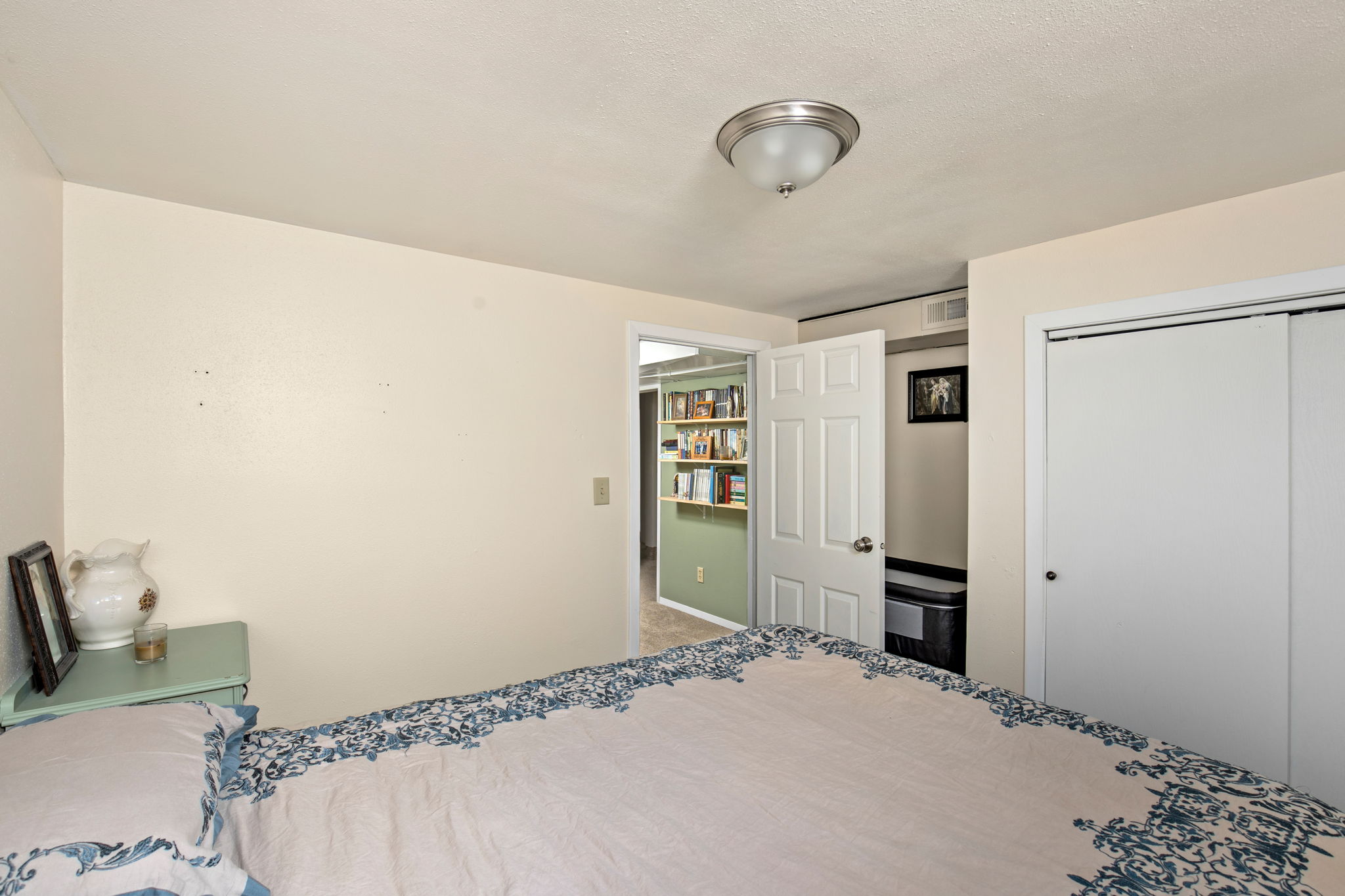 329 Riverview 4 W