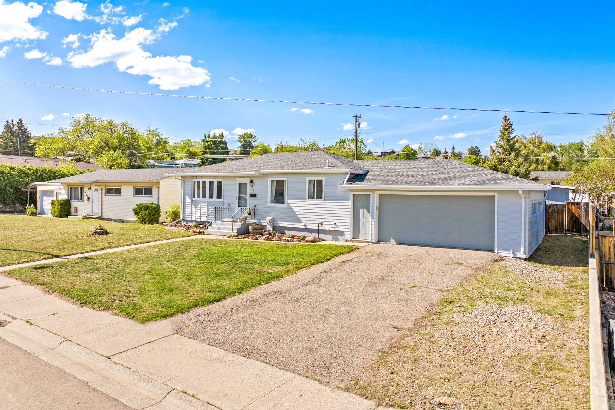 329 Riverview 4 W