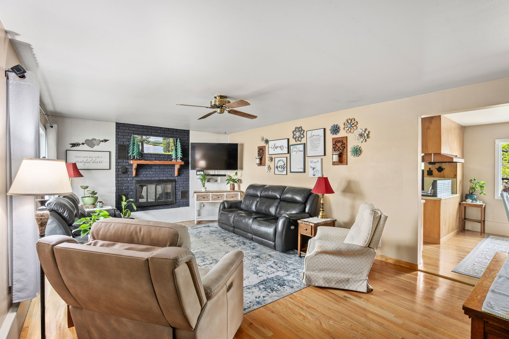 203 3rd Avenue SW