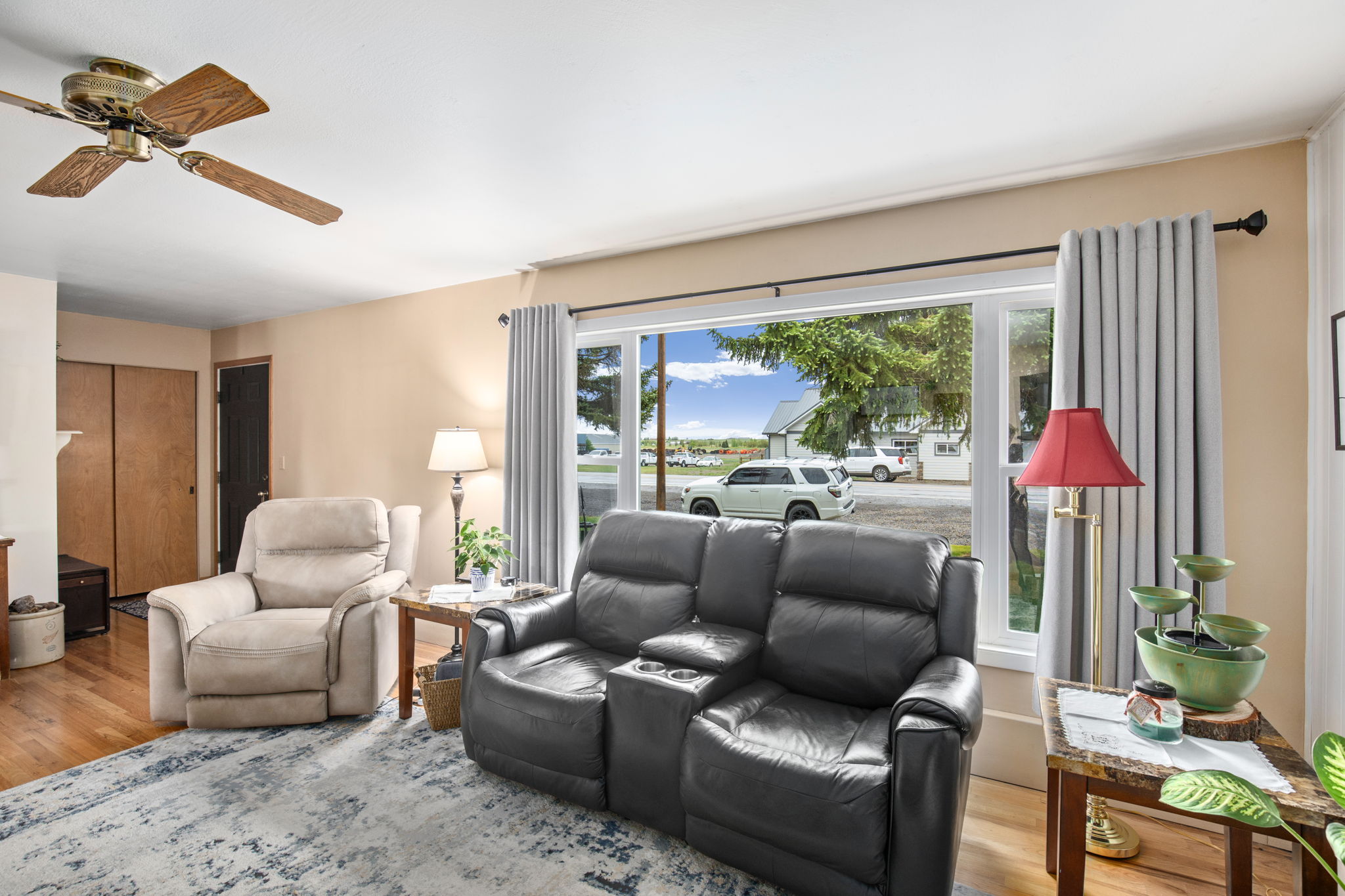203 3rd Avenue SW