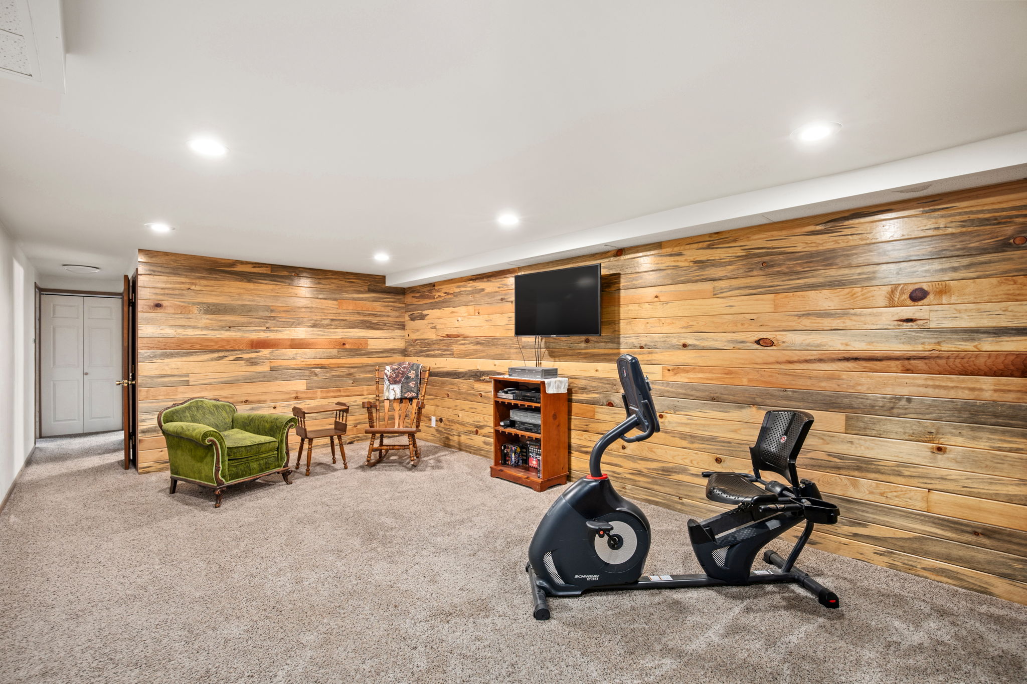 203 3rd Avenue SW