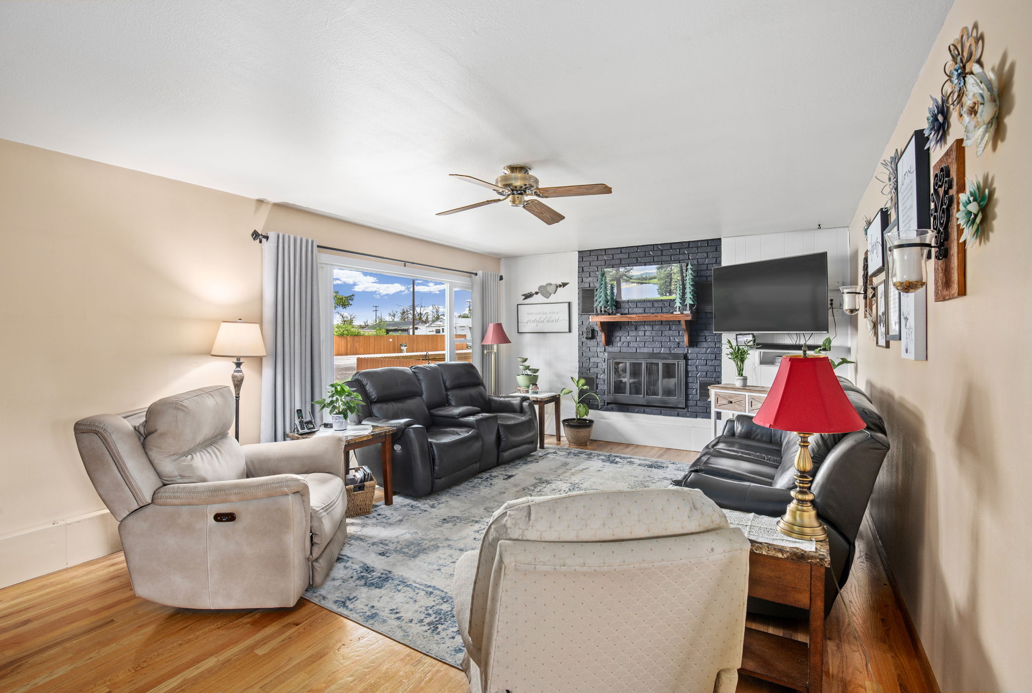 203 3rd Avenue SW