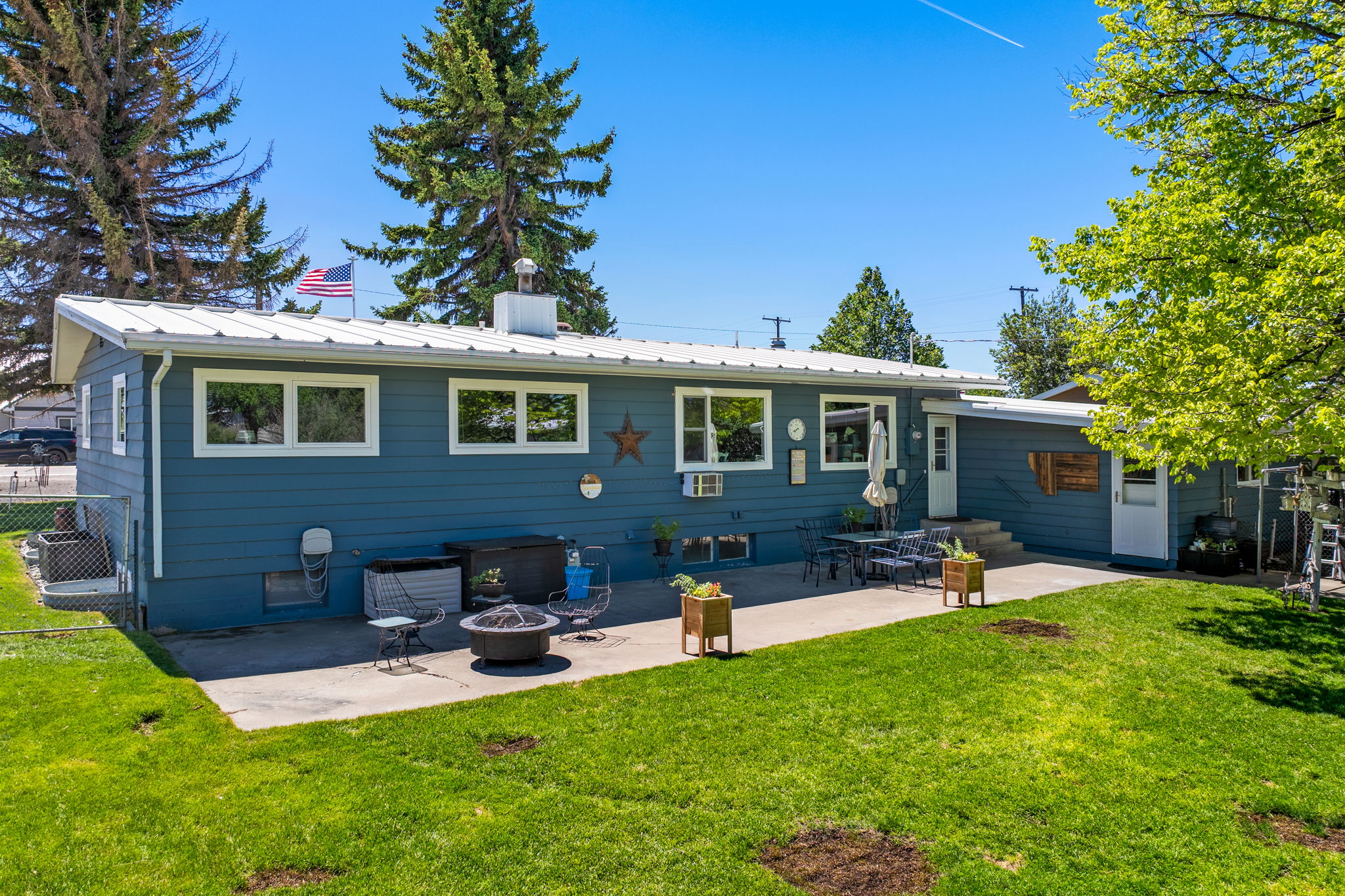203 3rd Avenue SW