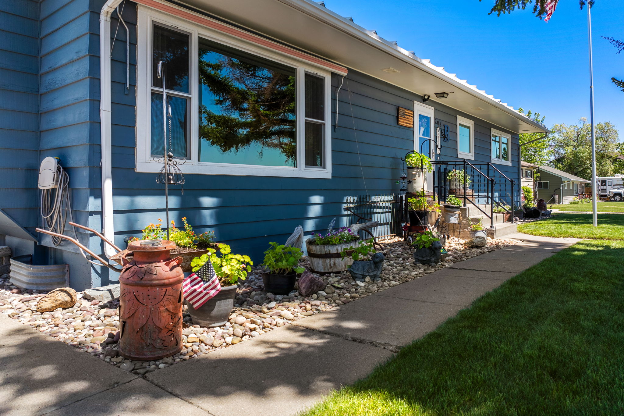 203 3rd Avenue SW