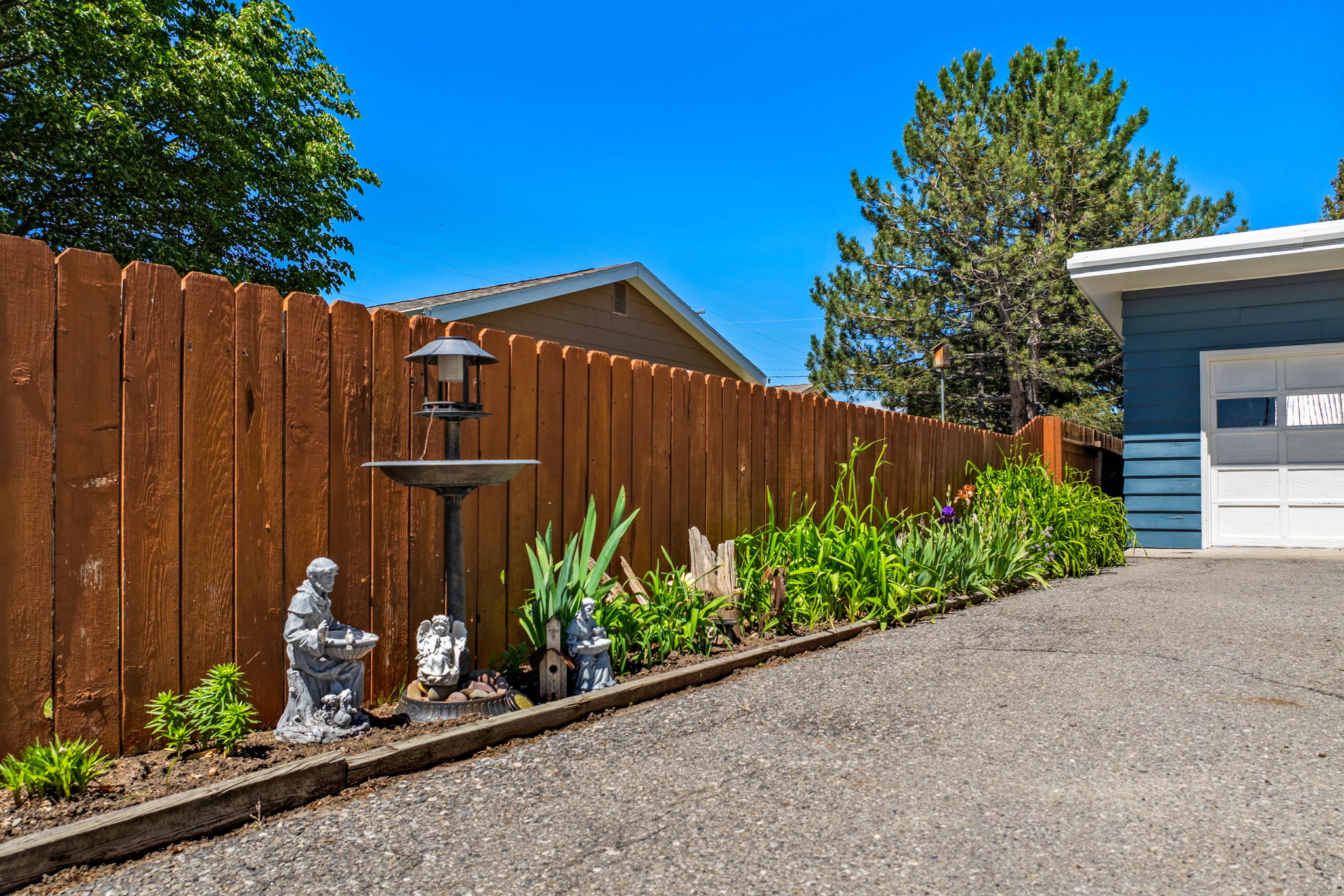 203 3rd Avenue SW