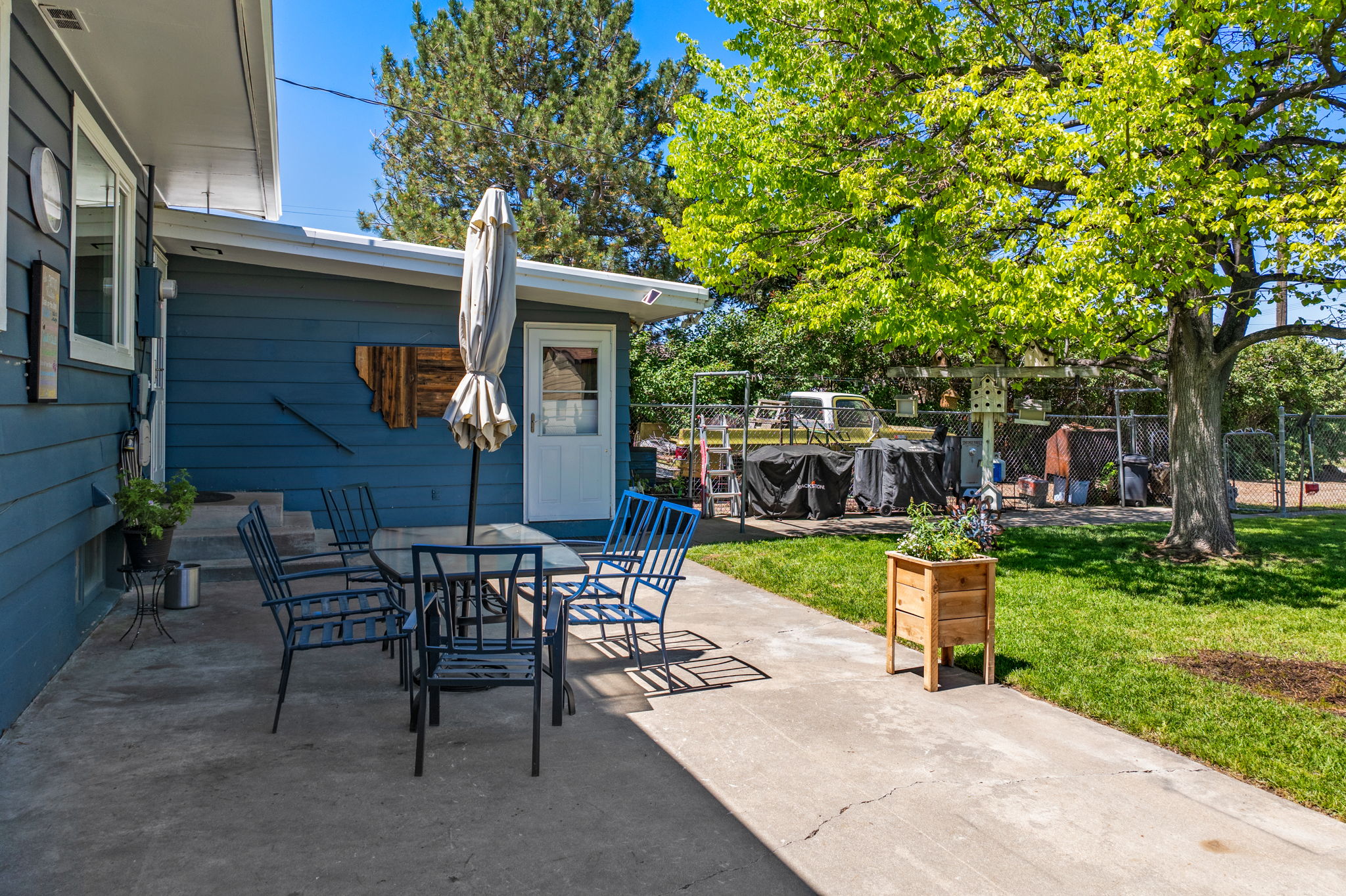 203 3rd Avenue SW