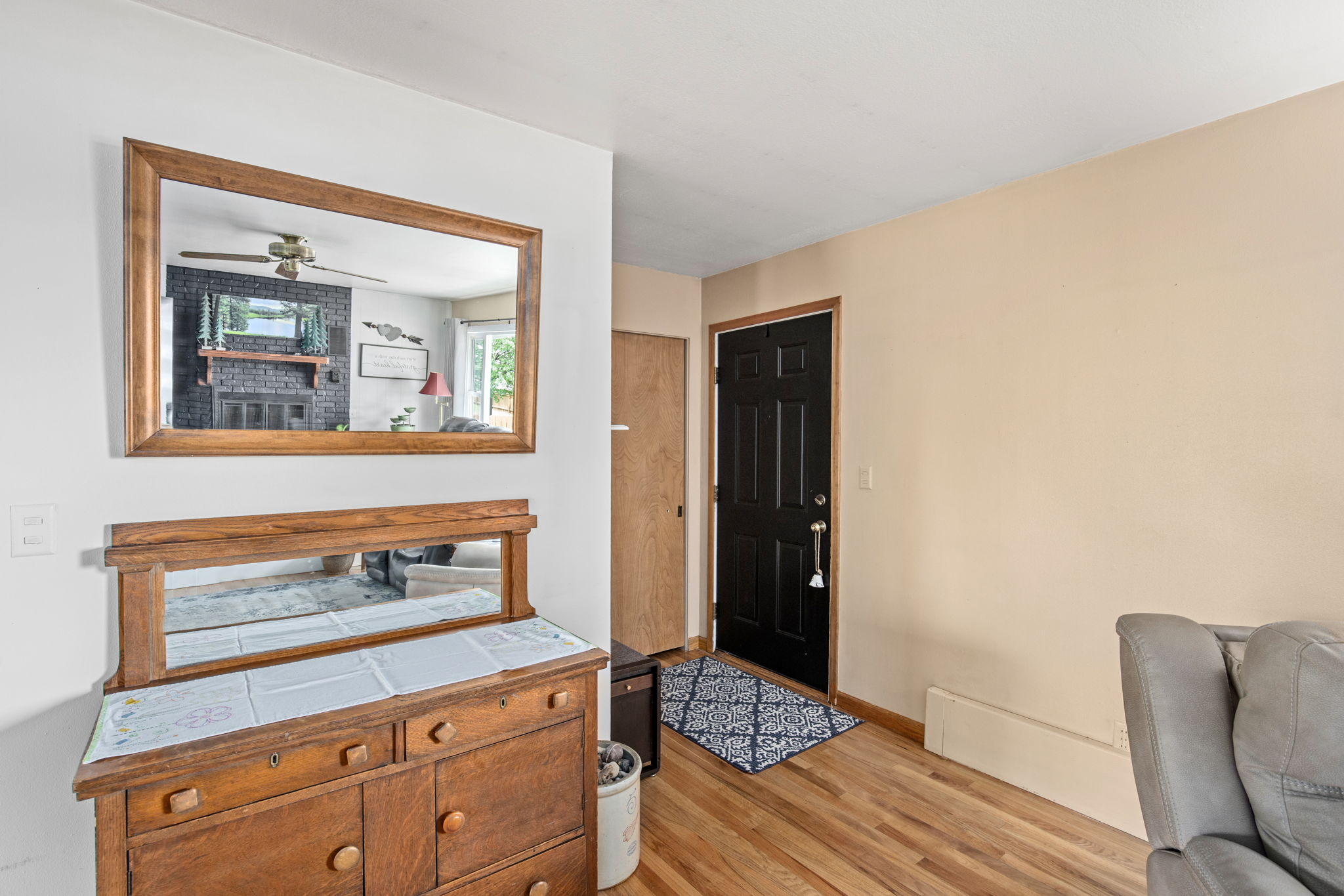 203 3rd Avenue SW