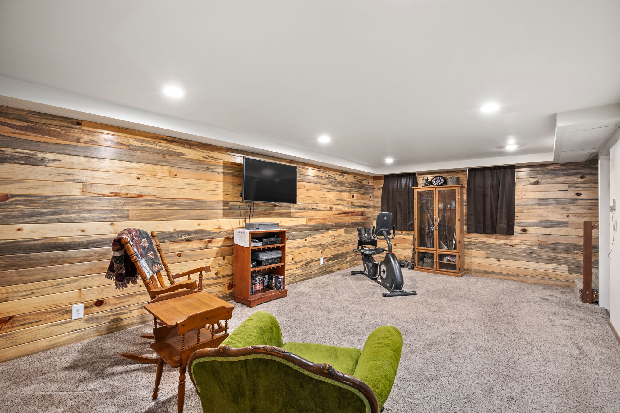 203 3rd Avenue SW