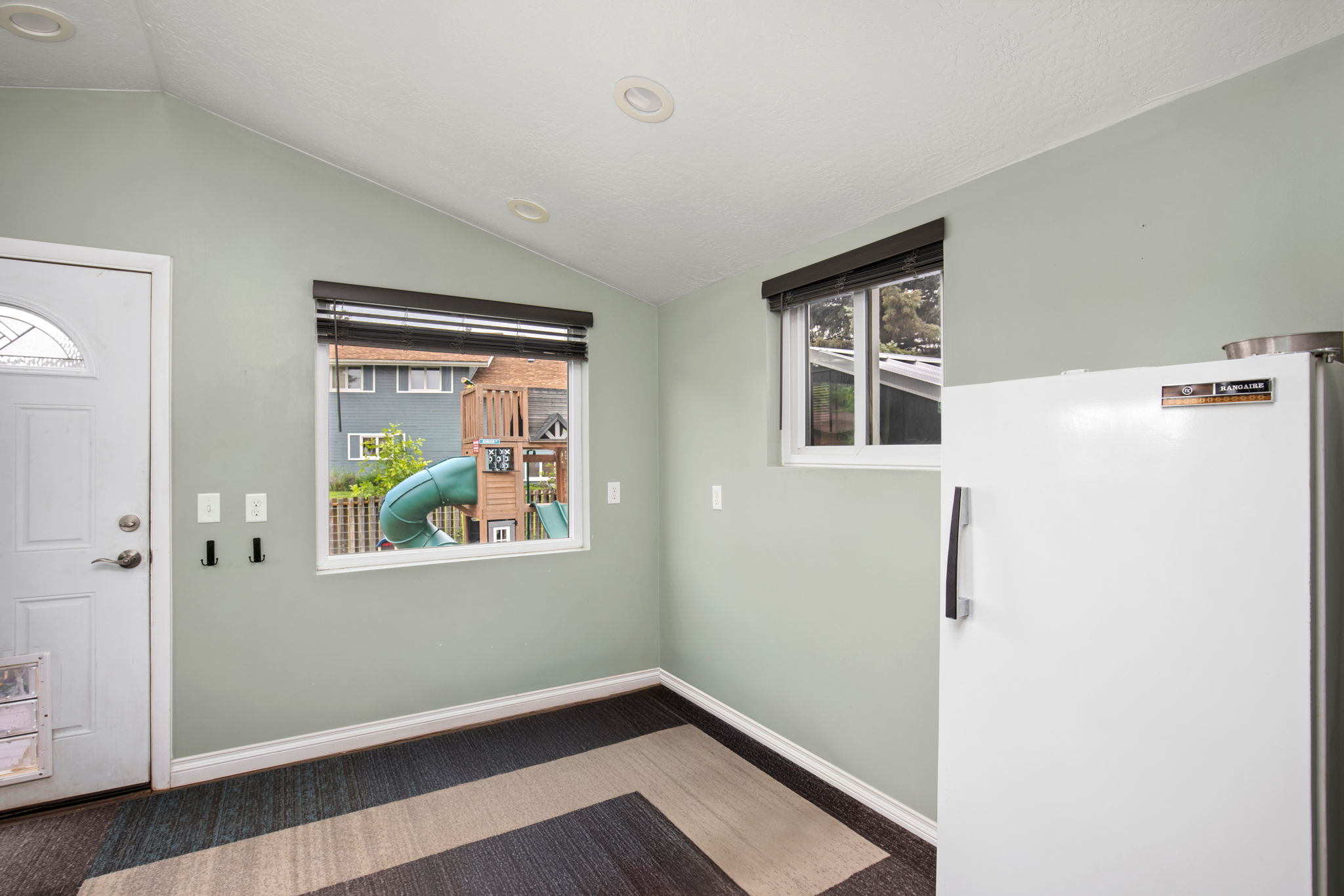 806 Fox Drive
