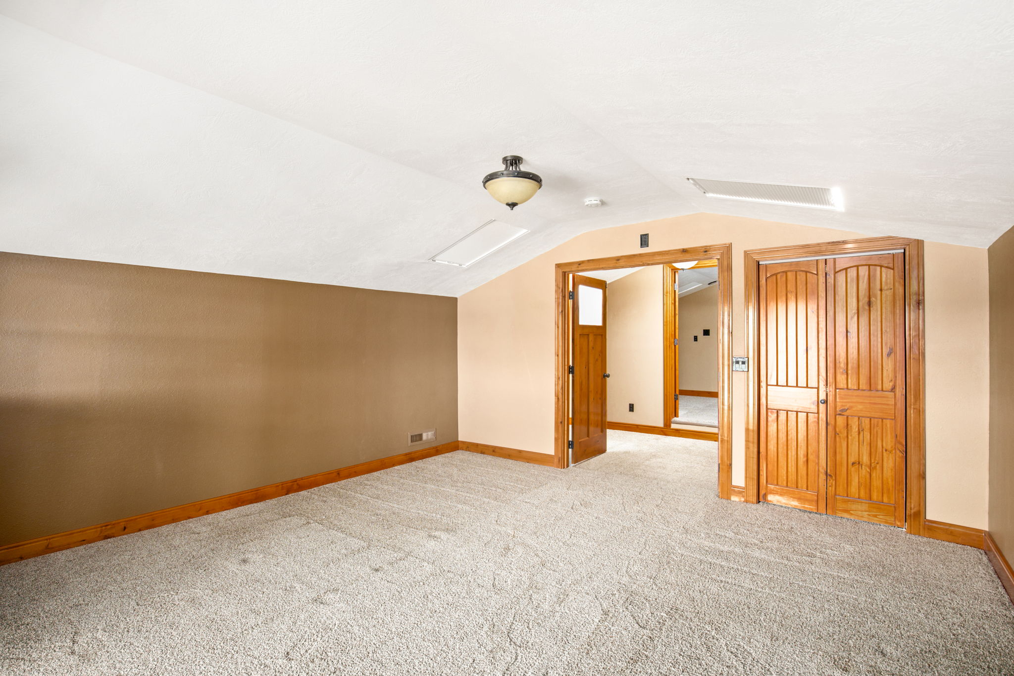 471 Flood Road