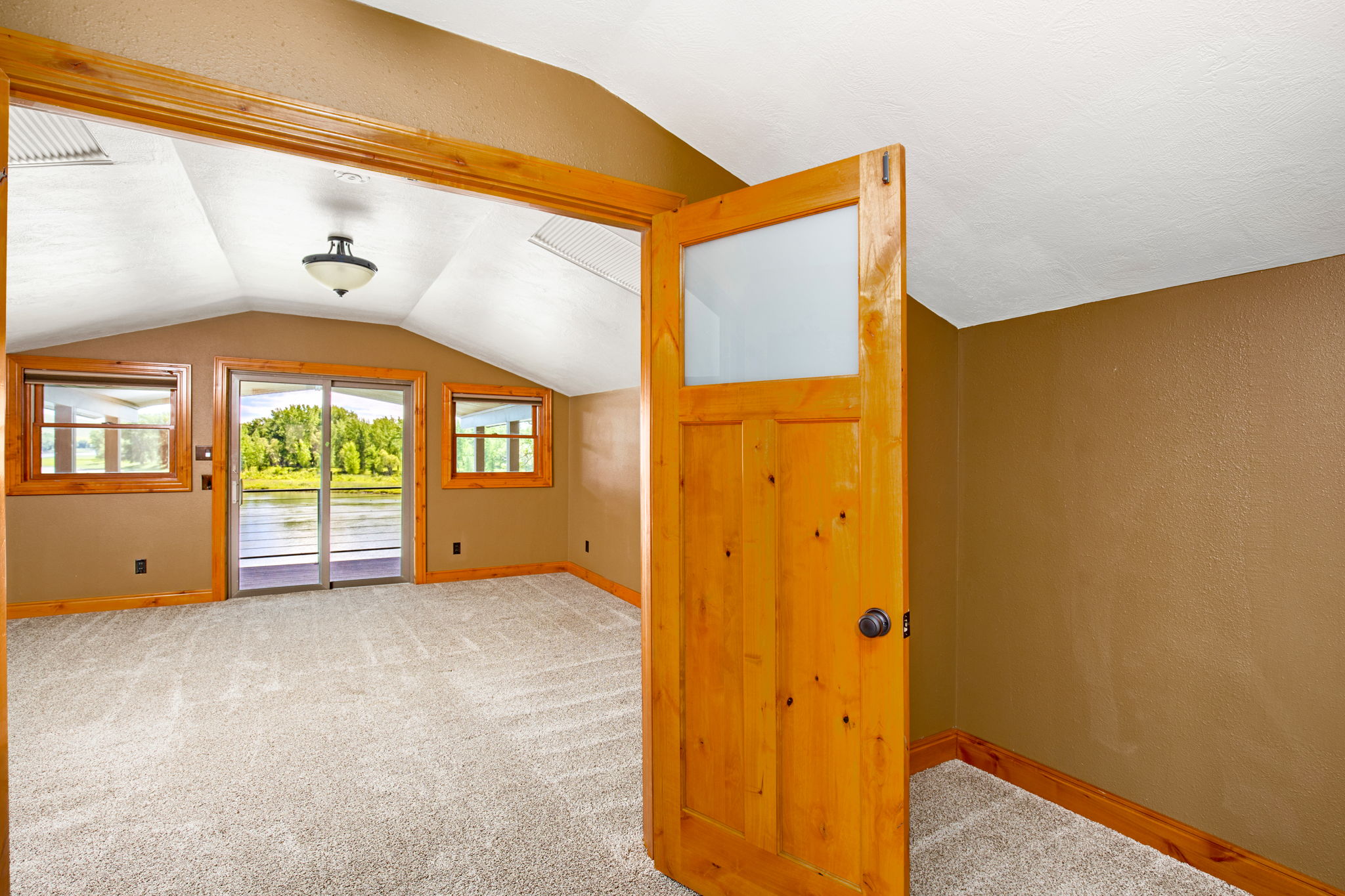 471 Flood Road