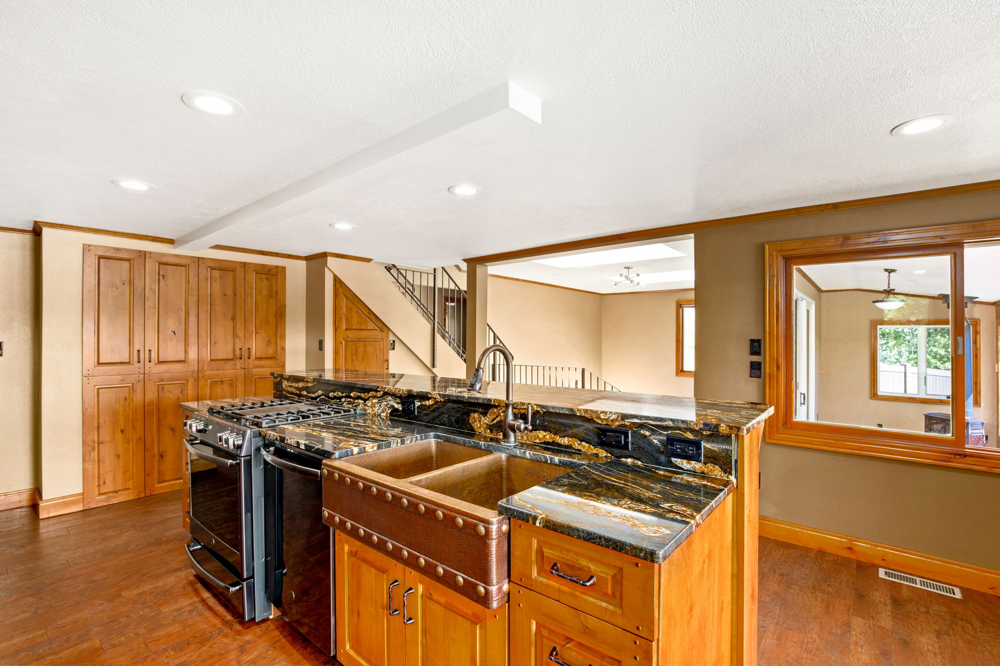 471 Flood Road