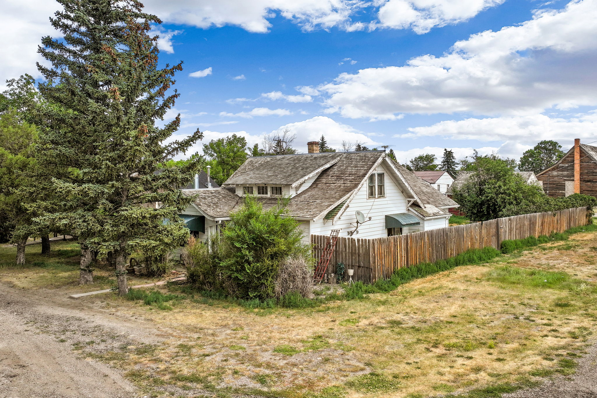 121 Central Avenue S
