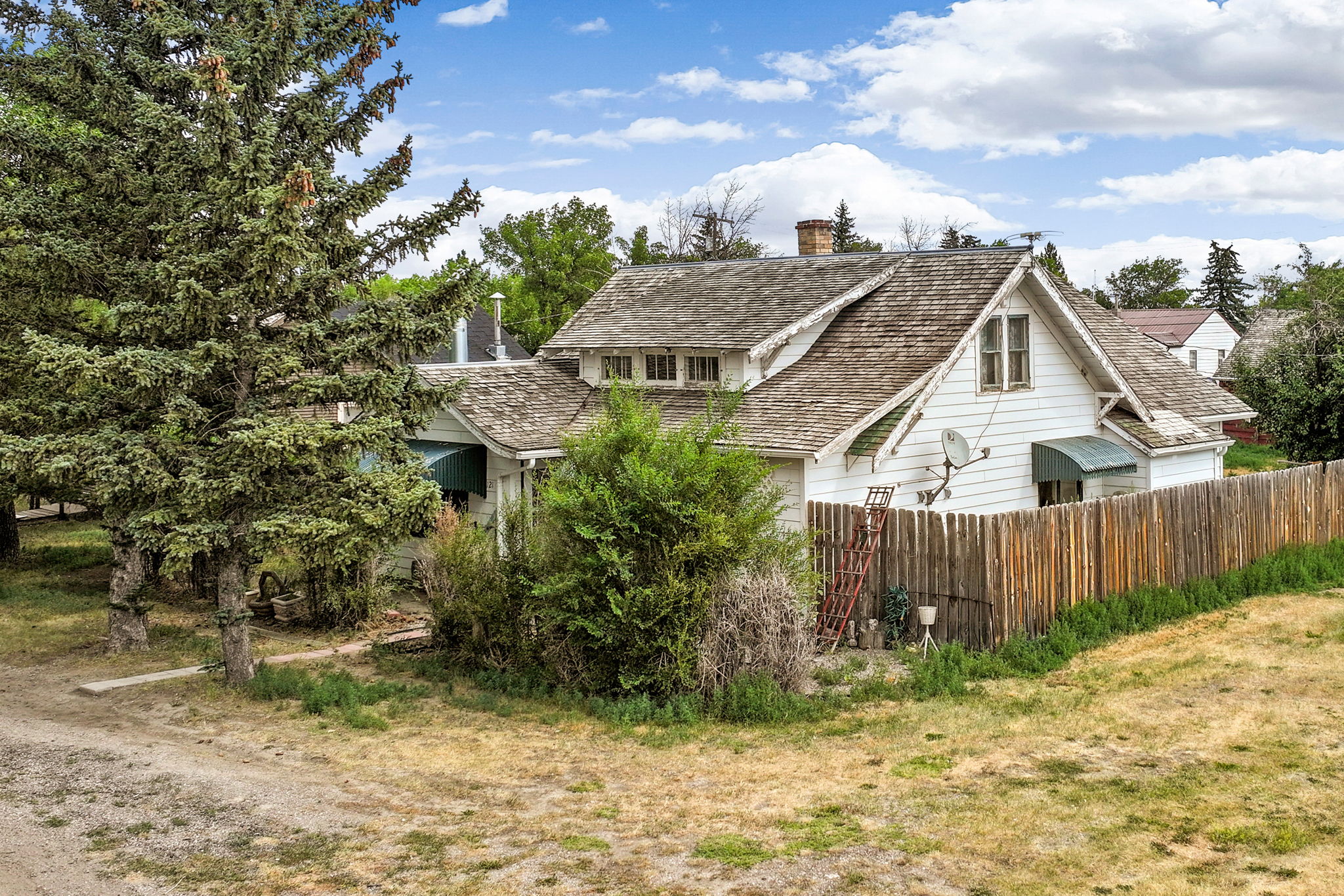 121 Central Avenue S